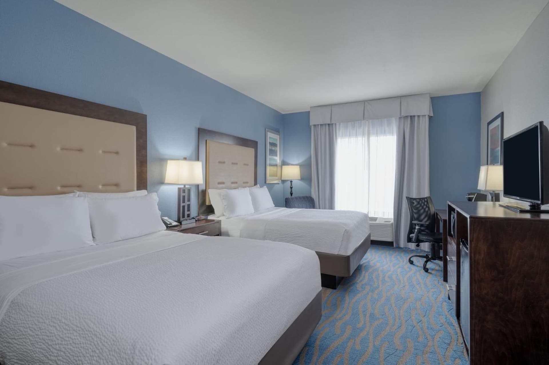 Holiday Inn Express and Suites Edwardsville by IHG property views in Edwardsville, IL — gallery photo 3