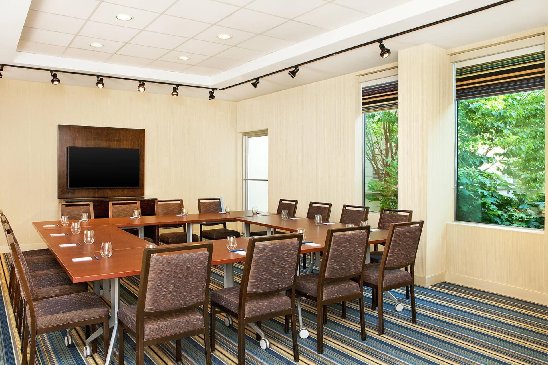 Aloft by Marriott Arundel Mills BWI Airport interior in Hanover, MD — gallery photo 2