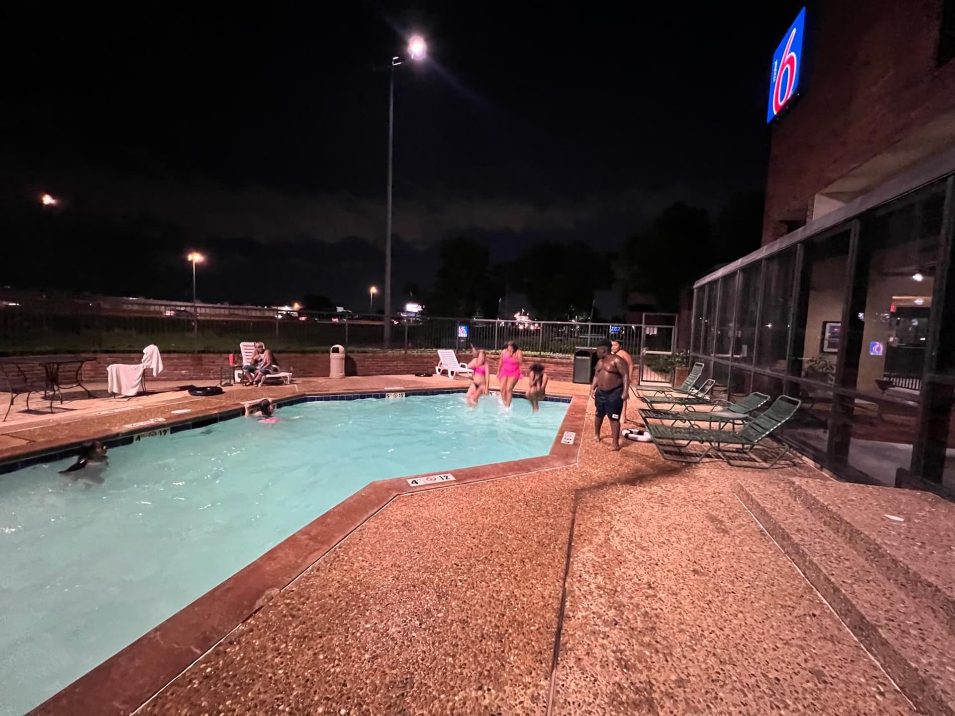 Motel 6 Oklahoma City OK Fairgrounds West interior in Oklahoma City, OK — gallery photo 2