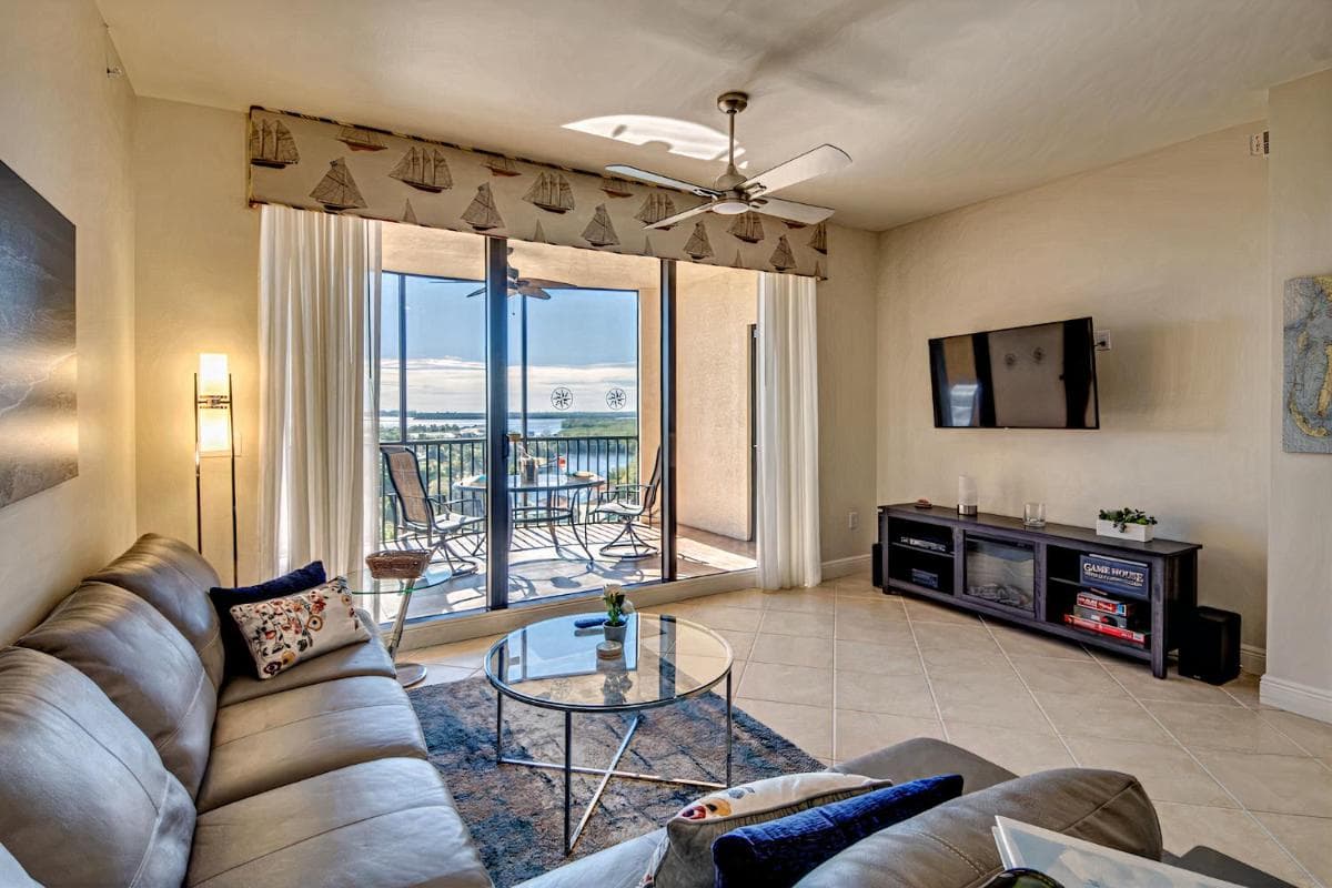 Vista Del Mar at Cape Harbour Marina, 10th Floor Luxury Condo, King Bed, Views! gallery photo in Cape Coral, FL — image 20