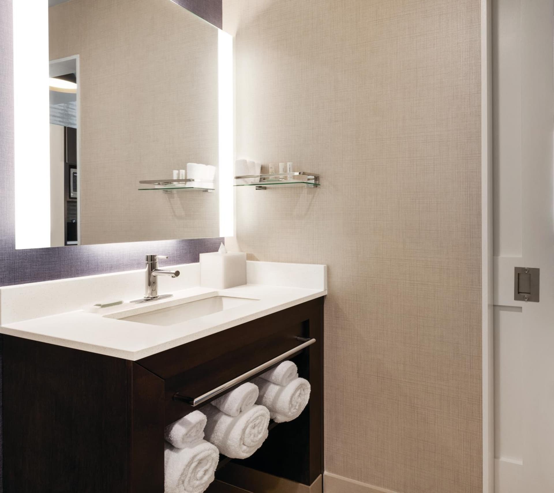 Residence Inn by Marriott New York JFK Airport interior in Queens, NY — gallery photo 2