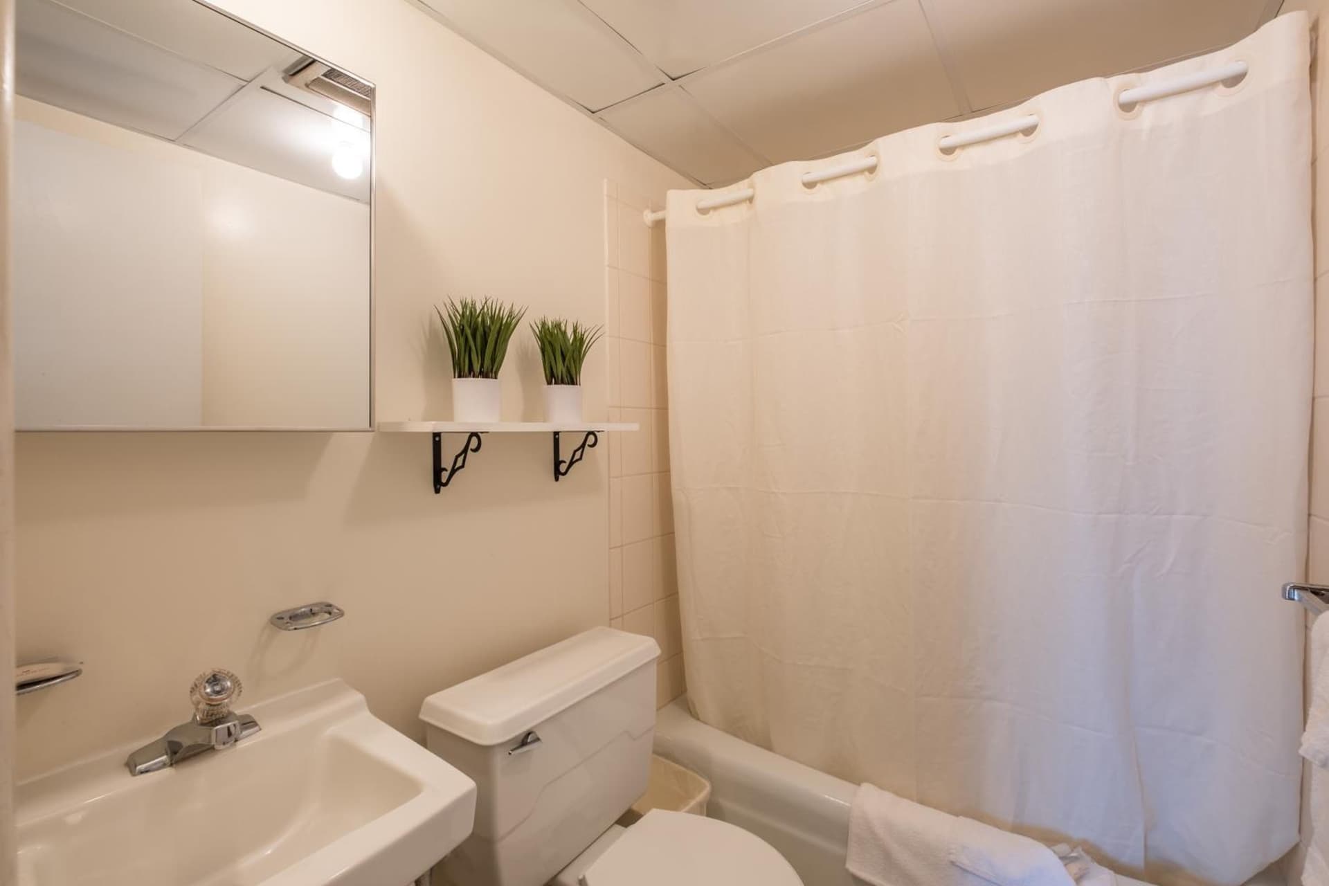 Tahiti Inn property views in Ocean City, NJ — gallery photo 3