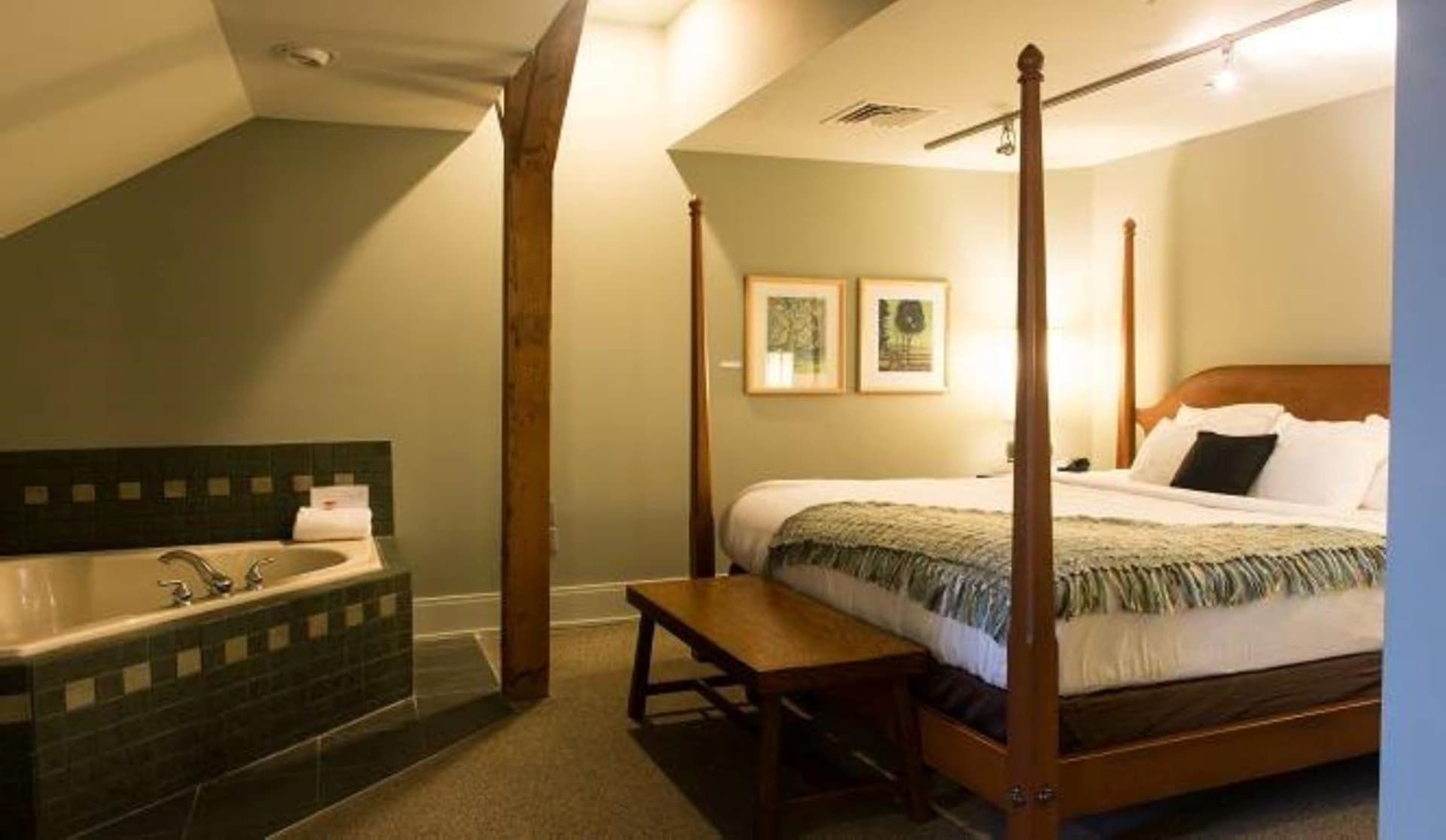 Lancaster Arts Hotel gallery photo in Lancaster, PA — image 13