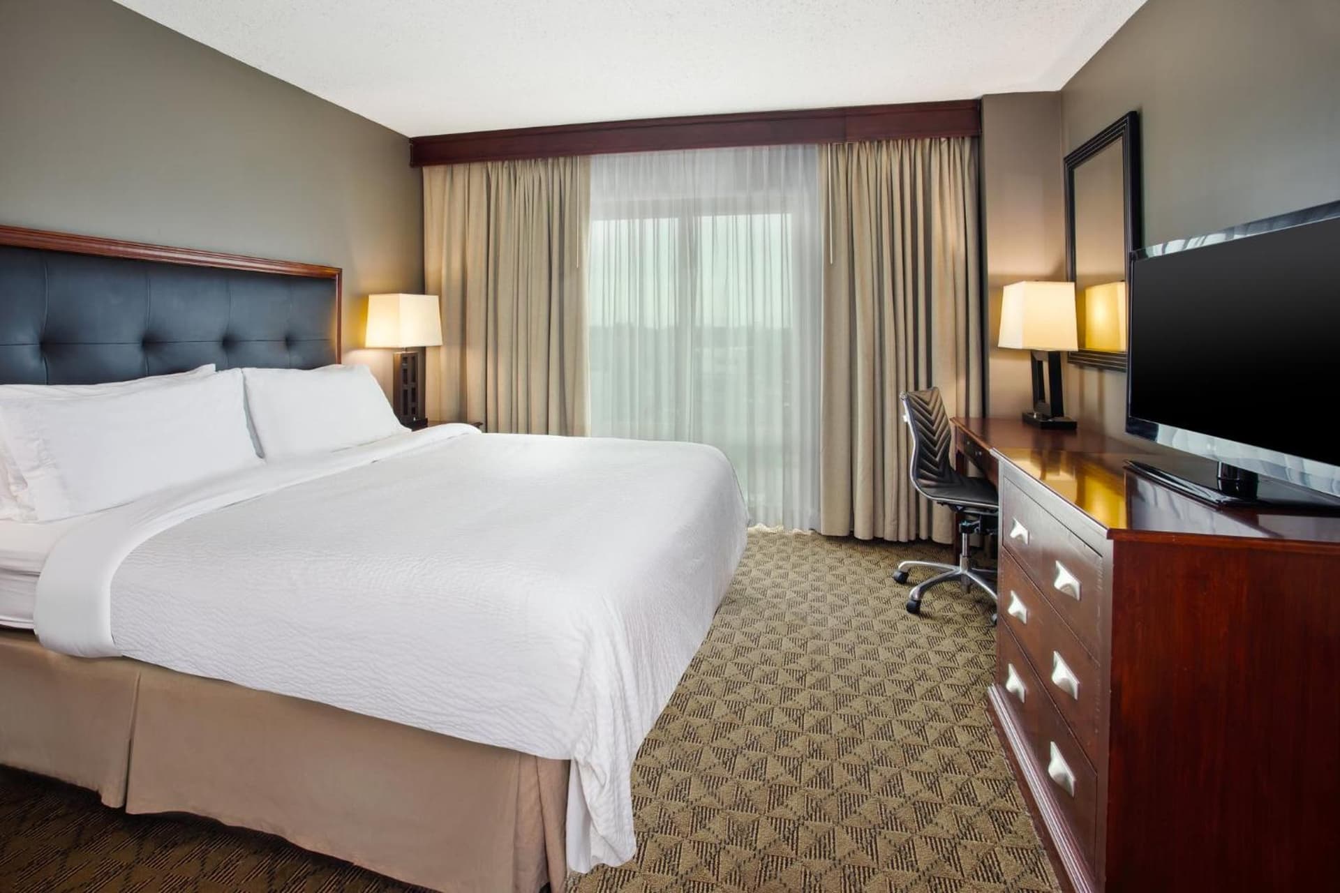 Holiday Inn University Plaza-Bowling Green by IHG gallery photo in Bowling Green, KY — image 31