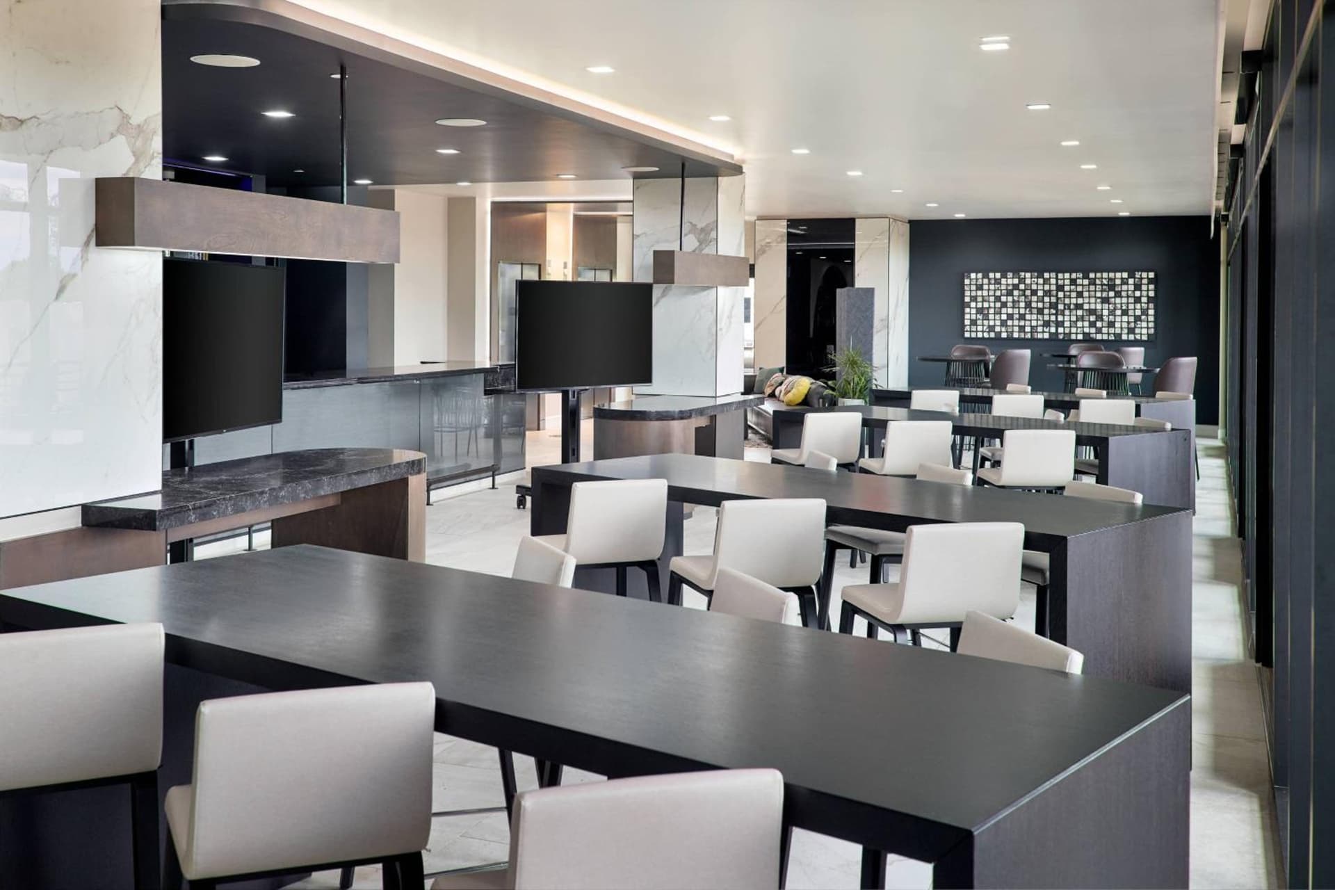 AC Hotel by Marriott Charlotte SouthPark gallery photo in Charlotte, NC — image 62