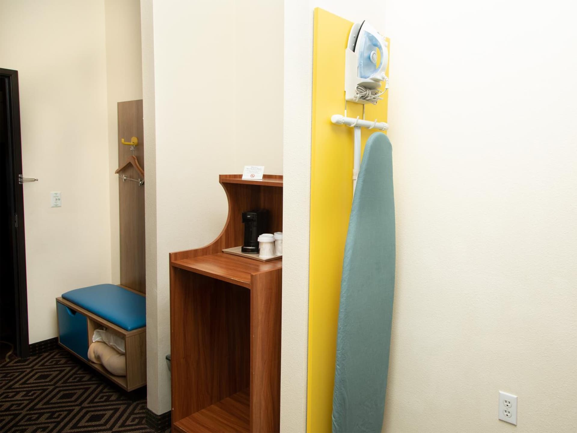 Days Inn by Wyndham Manitou Springs gallery photo in Manitou Springs, CO — image 59