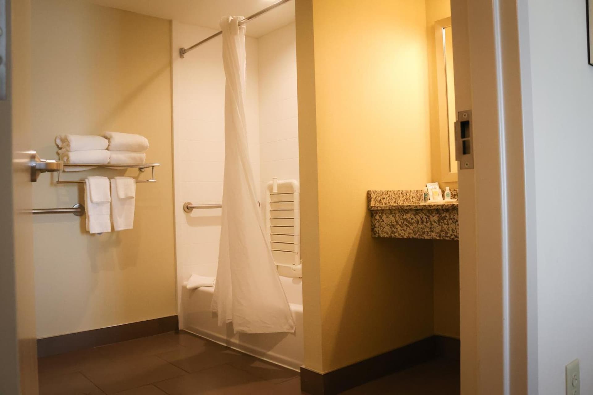 Comfort Suites Bossier City - Shreveport East gallery photo in Bossier City, LA — image 42