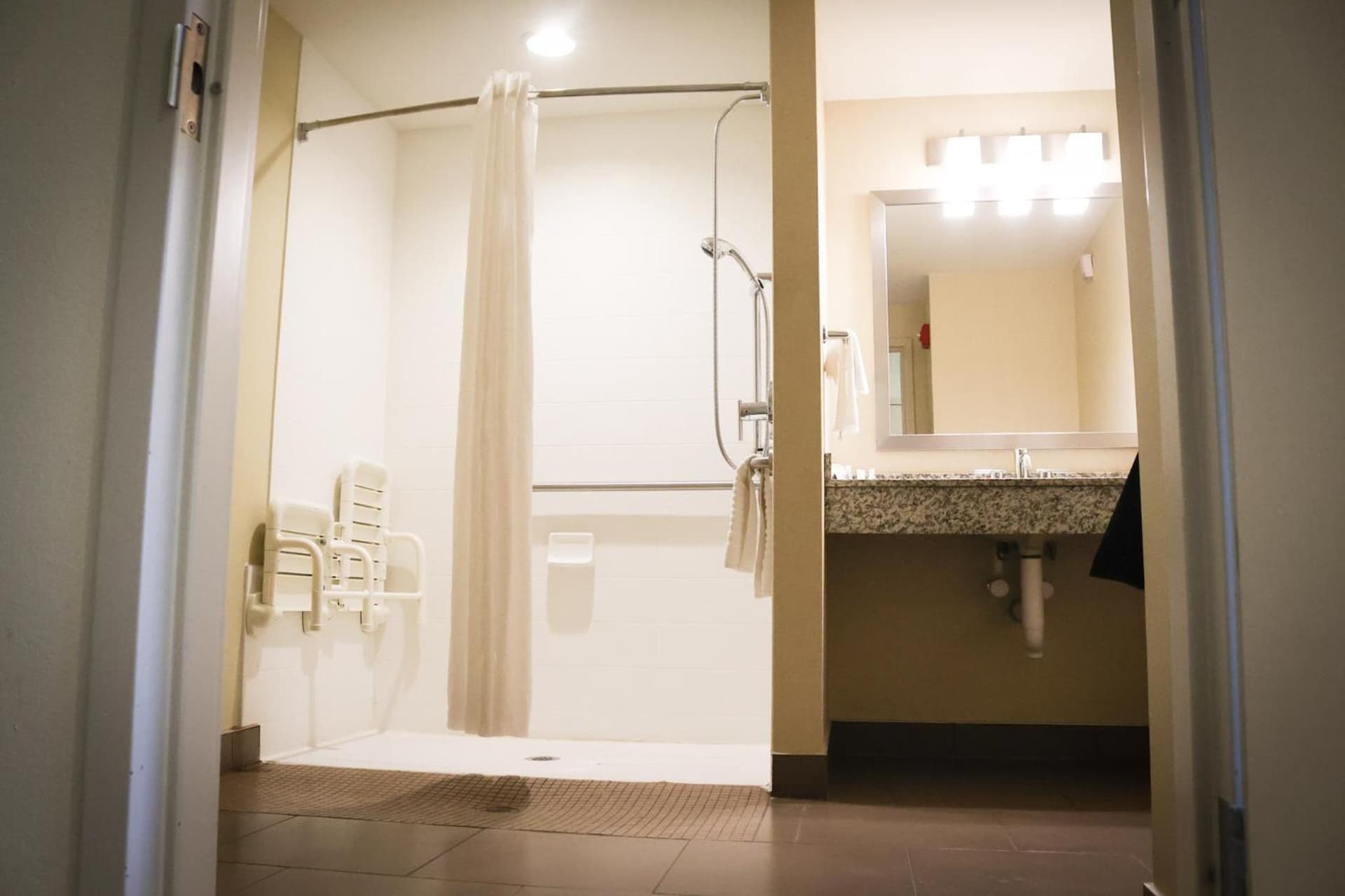 Comfort Suites Bossier City - Shreveport East gallery photo in Bossier City, LA — image 9