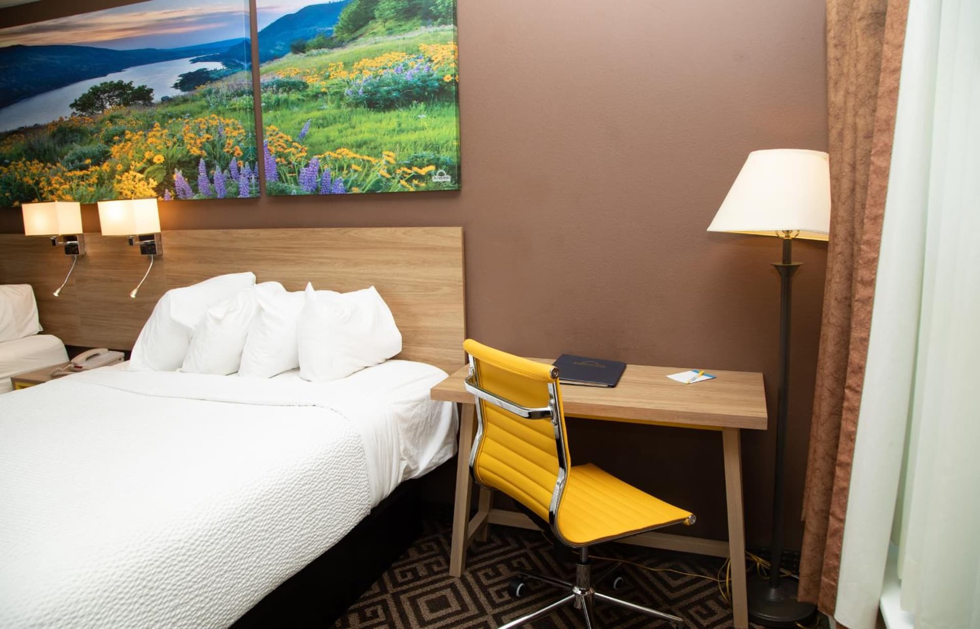 Days Inn by Wyndham Manitou Springs gallery photo in Manitou Springs, CO — image 22
