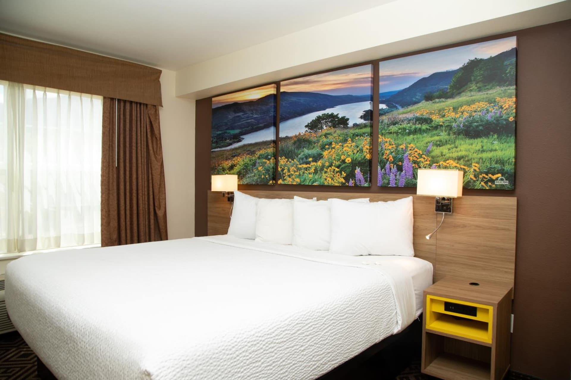 Days Inn by Wyndham Manitou Springs gallery photo in Manitou Springs, CO — image 83