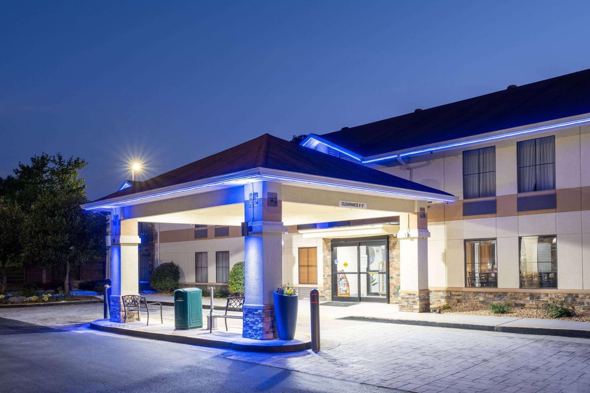 Days Inn & Suites by Wyndham Commerce featured exterior or lobby in Commerce, GA — similar hotel