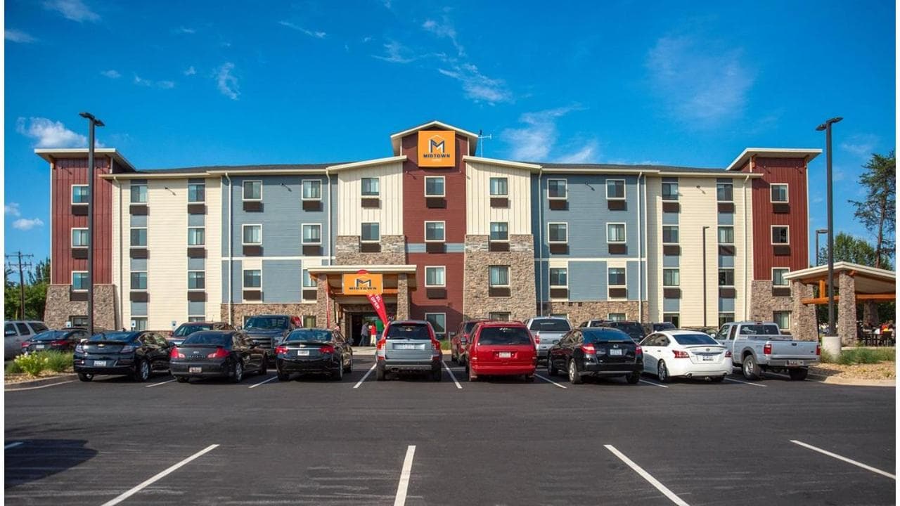 La Quinta Inn & Suites by Wyndham Greenville Woodruff Rd featured exterior or lobby in Greenville, SC — similar hotel