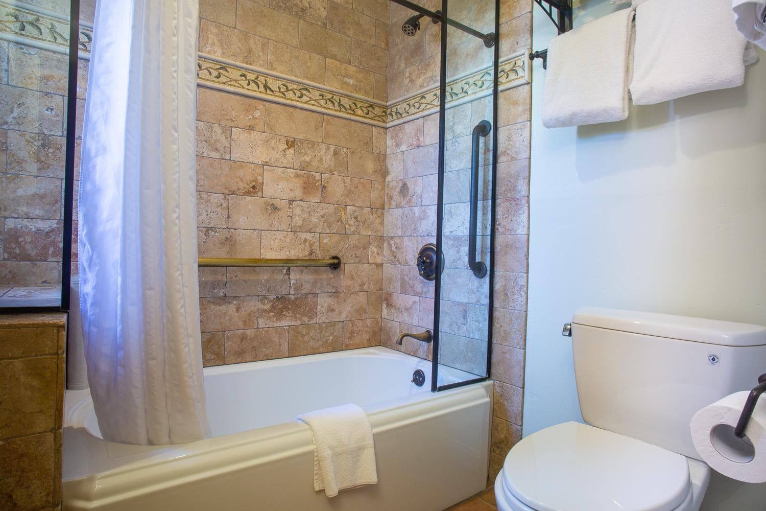 Castillo Inn at the Beach gallery photo in Santa Barbara, CA — image 21