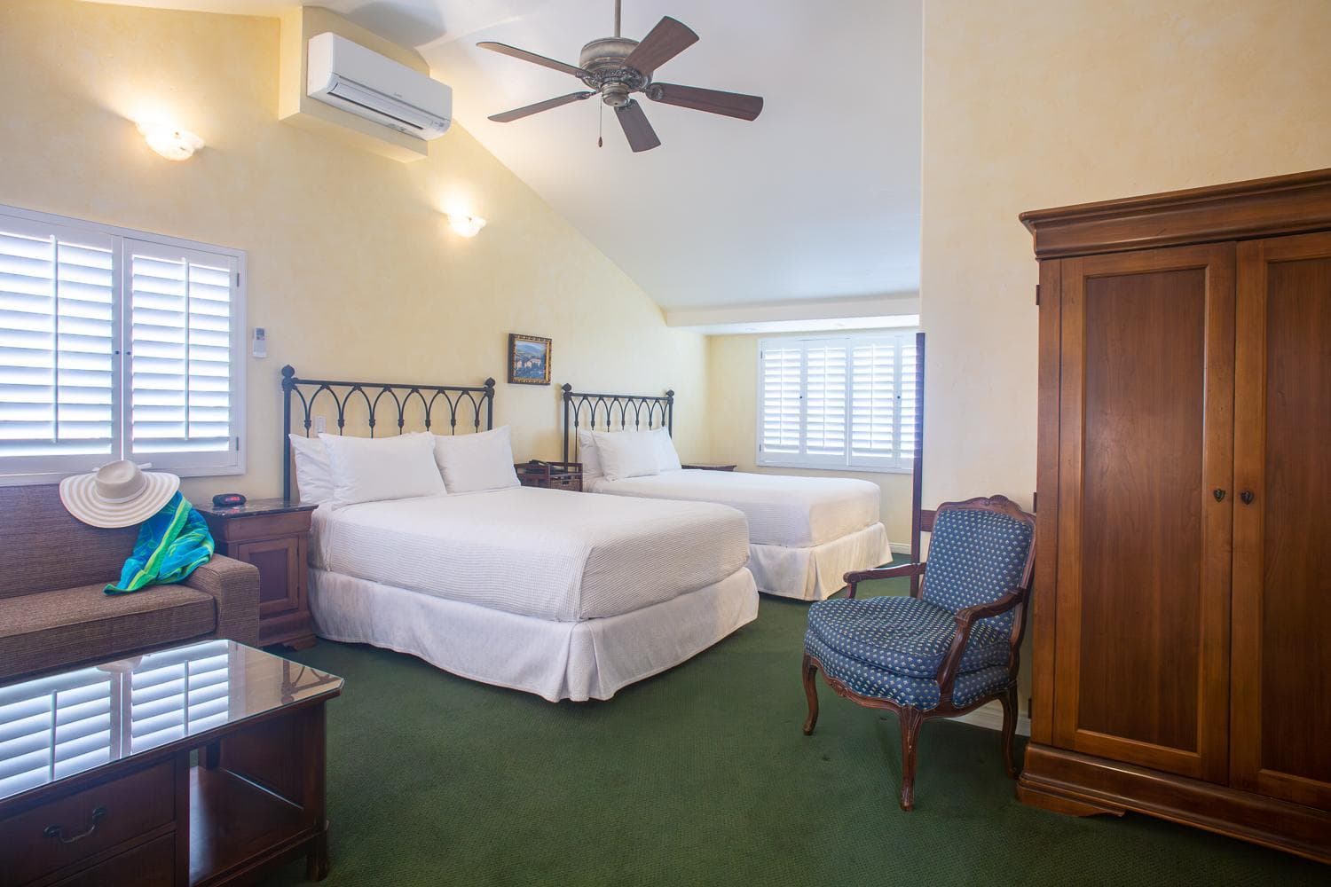 Castillo Inn at the Beach gallery photo in Santa Barbara, CA — image 18