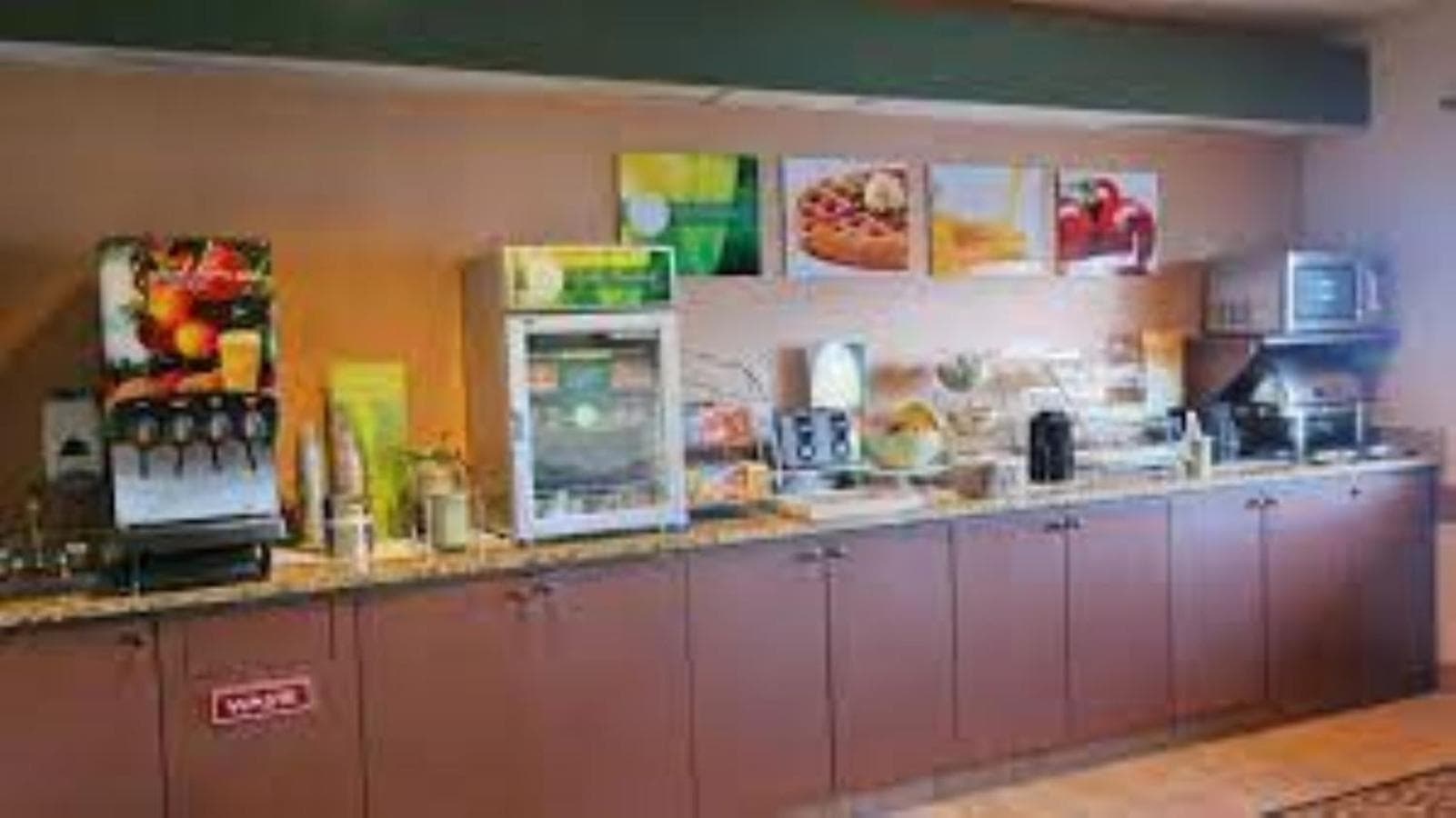 Quality Inn & Suites Loveland property views in Loveland, CO — gallery photo 3