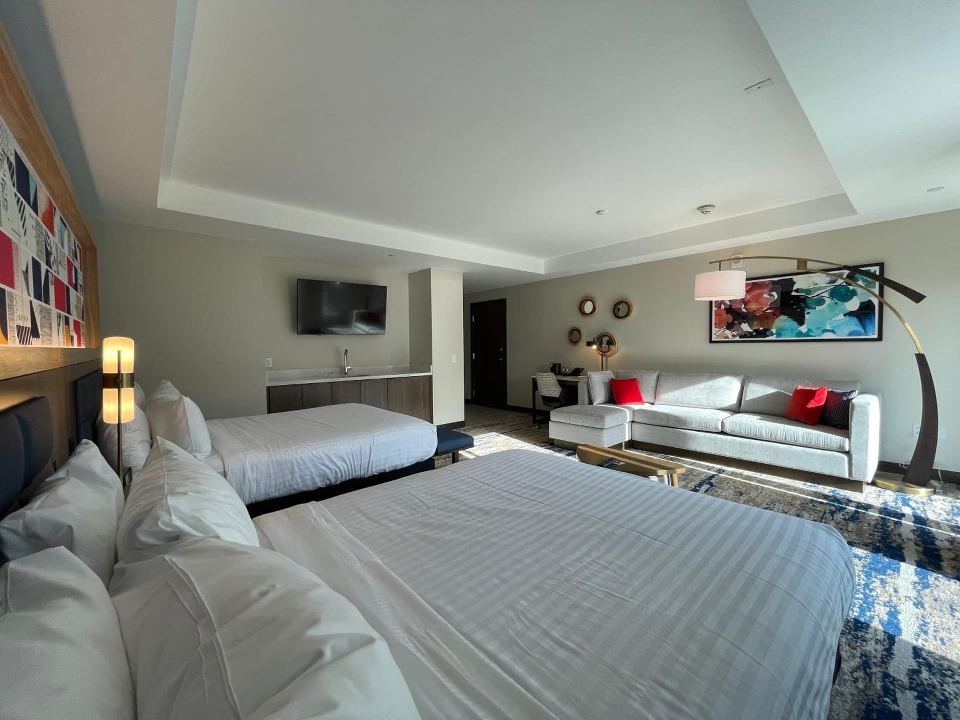 The Landing Hotel at Rivers Casino Pittsburgh gallery photo in Pittsburgh, PA — image 11