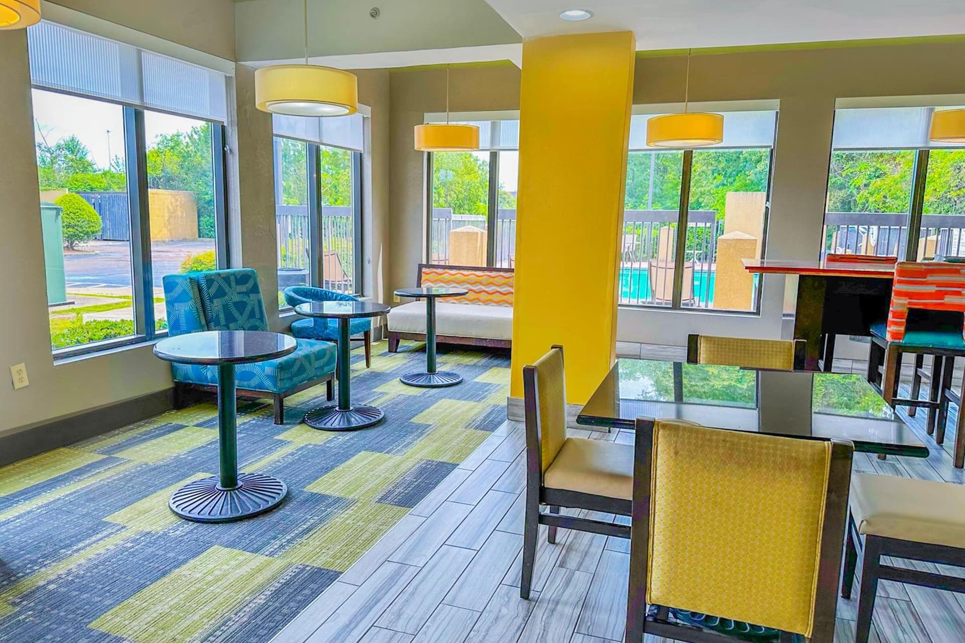 OYO Townhouse Jackson - Ridgeland gallery photo in Jackson, MS — image 47