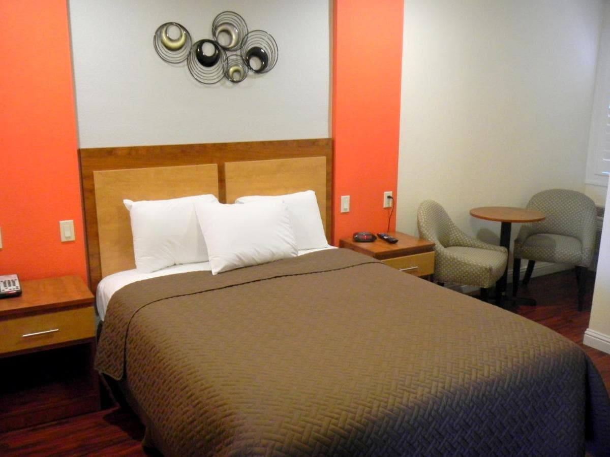 FairBridge Inn & Suites Gateway to Yosemite gallery photo in Merced, CA — image 25