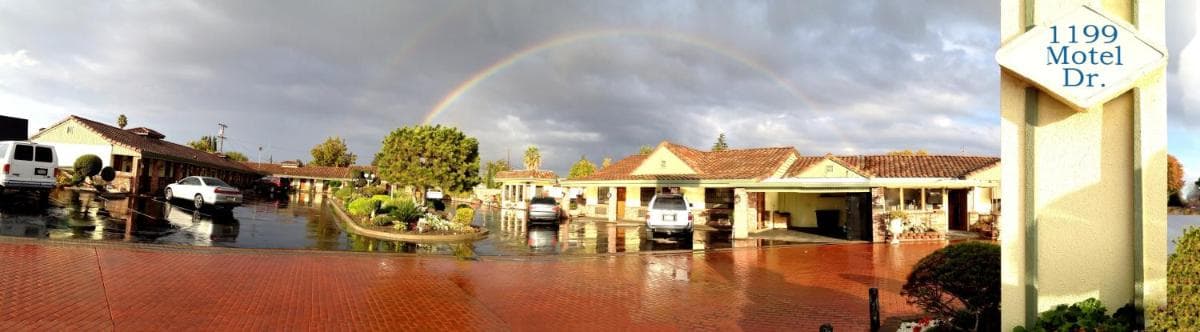 FairBridge Inn & Suites Gateway to Yosemite — hotel in Merced, California