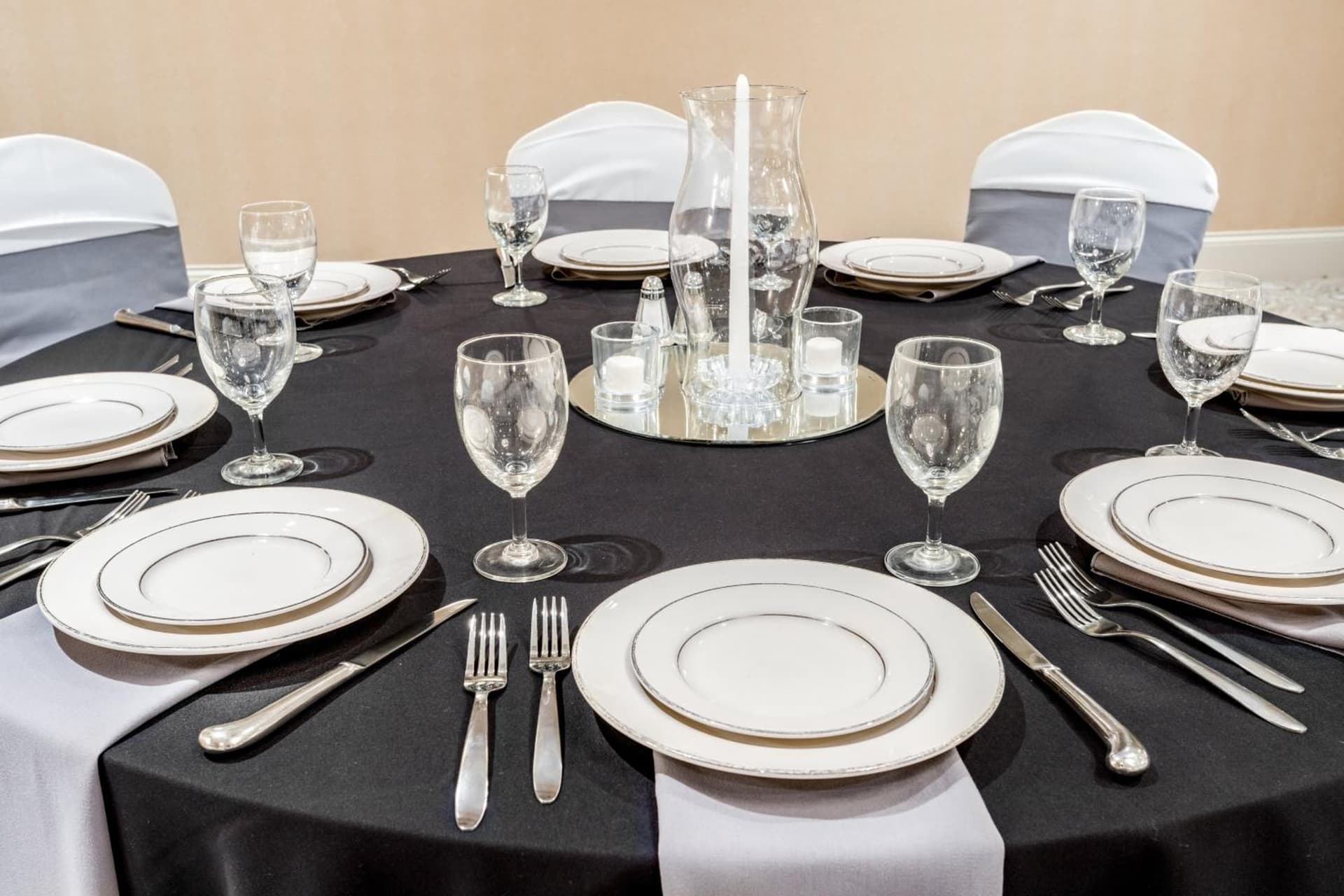 Holiday Inn Lafayette-City Centre by IHG interior in Lafayette, IN — gallery photo 2