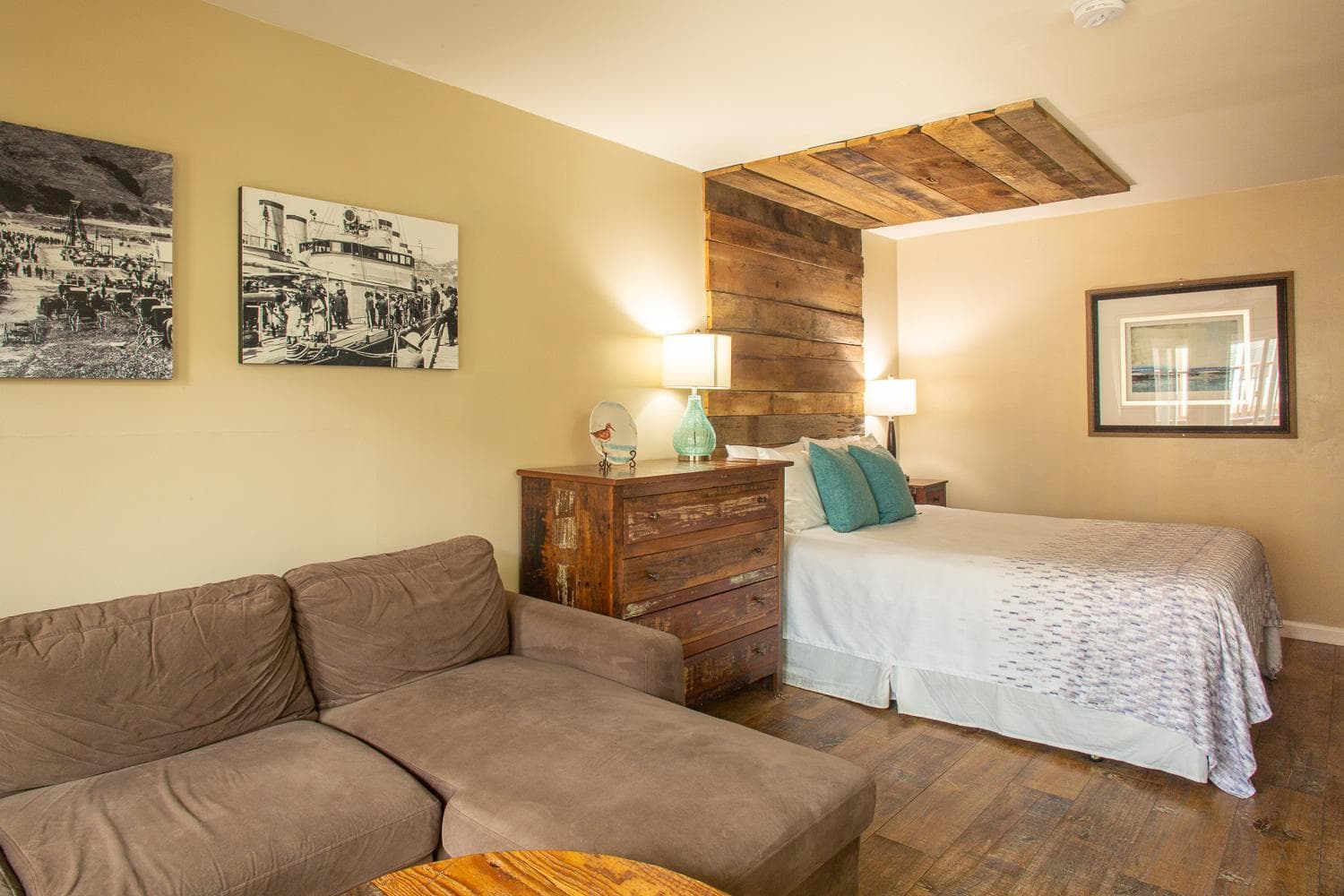 Inn At Avila Beach interior in Avila Beach, CA — gallery photo 2