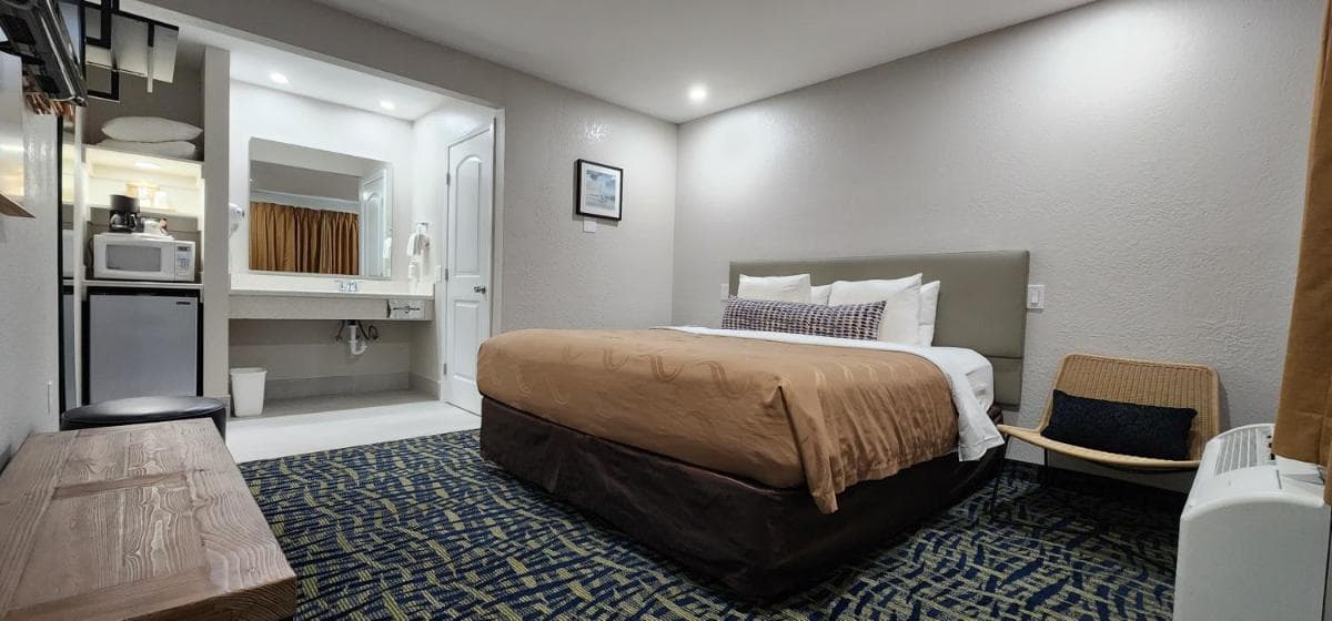 The Grove at Pismo Beach property views in Pismo Beach, CA — gallery photo 3