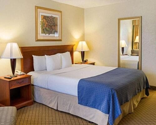GreenTree Hotel & Extended Stay I-10 FWY Houston, Channelview, Baytown gallery photo in Channelview, TX — image 14