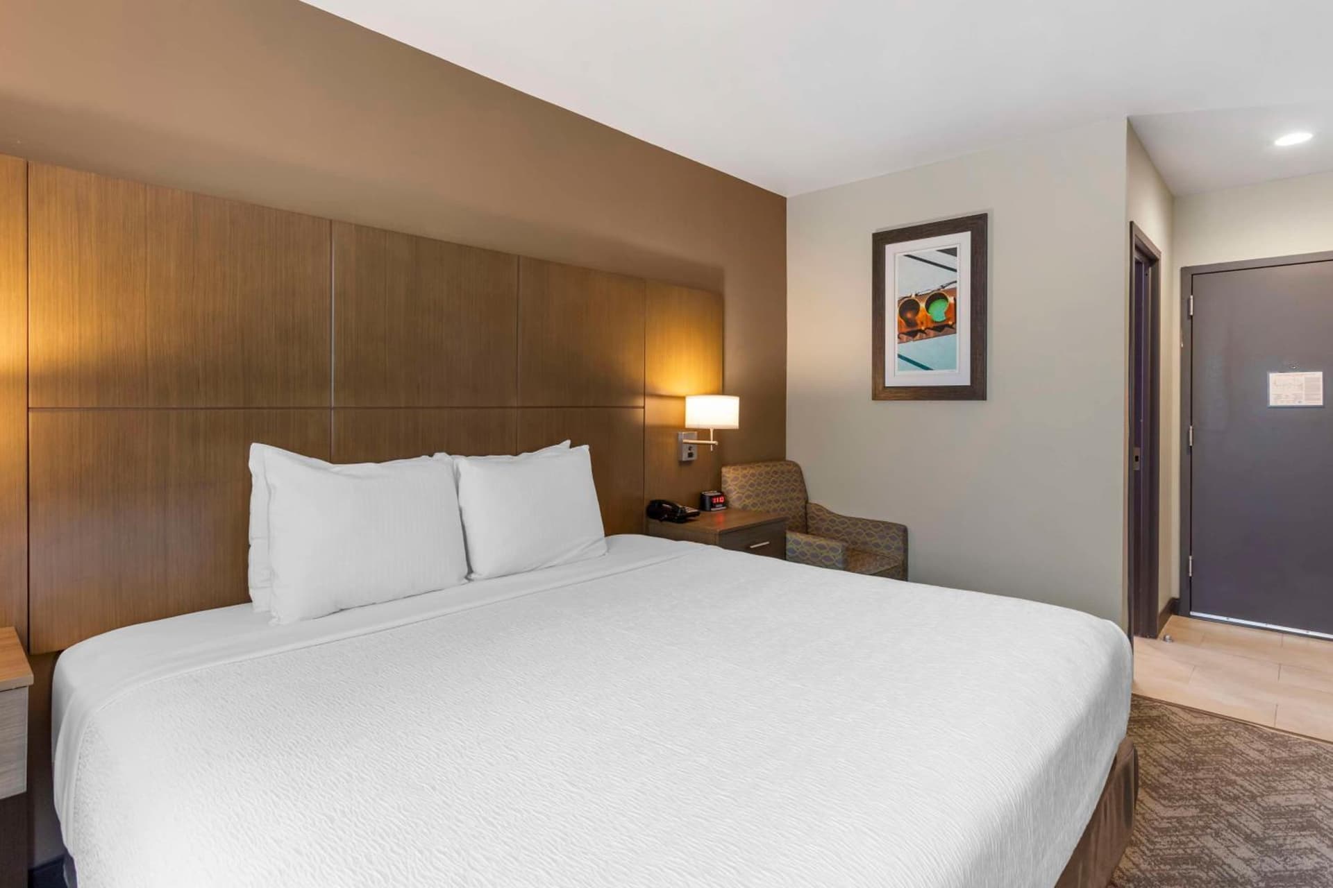 Best Western Brooklyn-Coney Island Inn interior in Brooklyn, NY — gallery photo 2