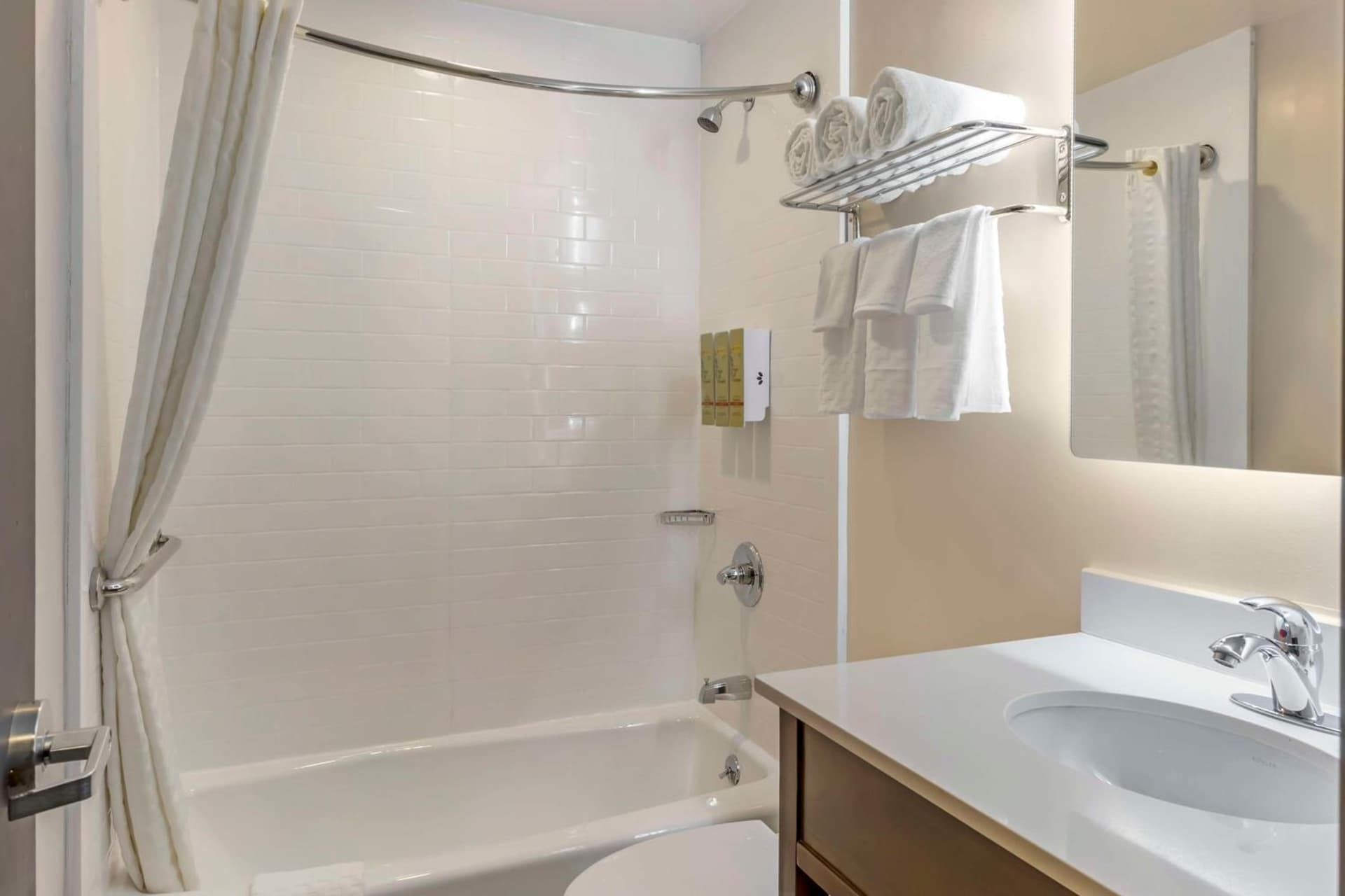 Best Western Brooklyn-Coney Island Inn gallery photo in Brooklyn, NY — image 25