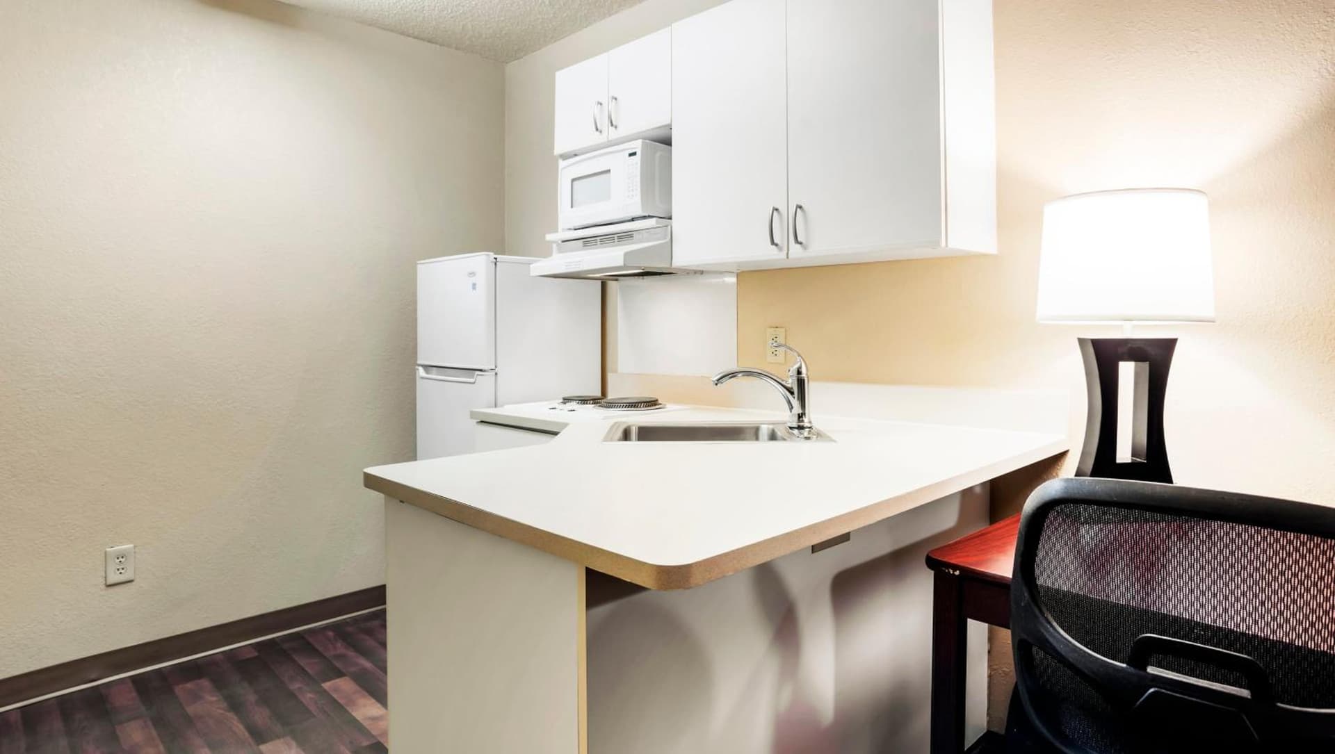 Home 1 Suites Extended Stay gallery photo in Montgomery, AL — image 17