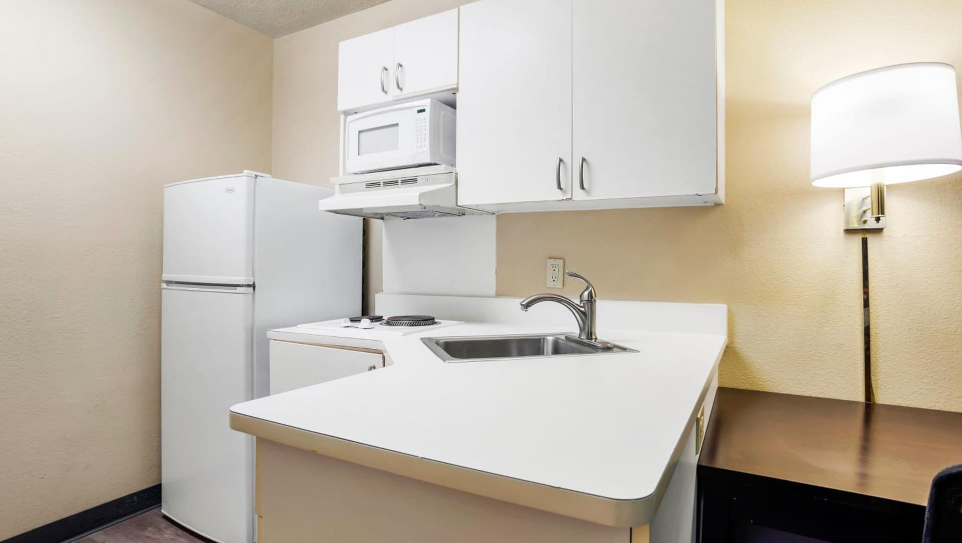 Home 1 Suites Extended Stay gallery photo in Montgomery, AL — image 21