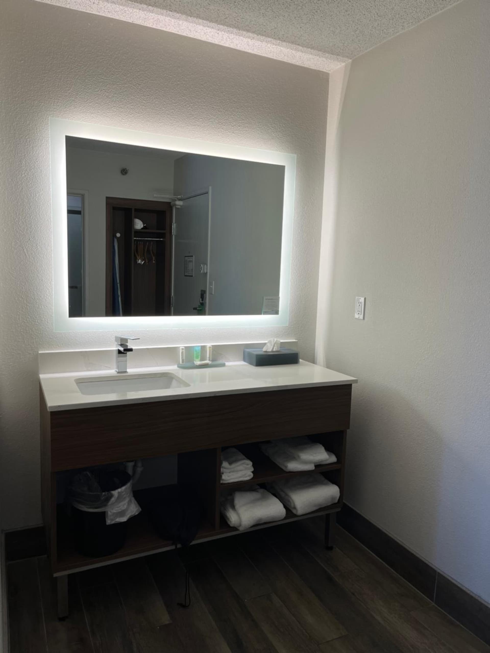La Quinta by Wyndham Nashville Airport gallery photo in Nashville, TN — image 45