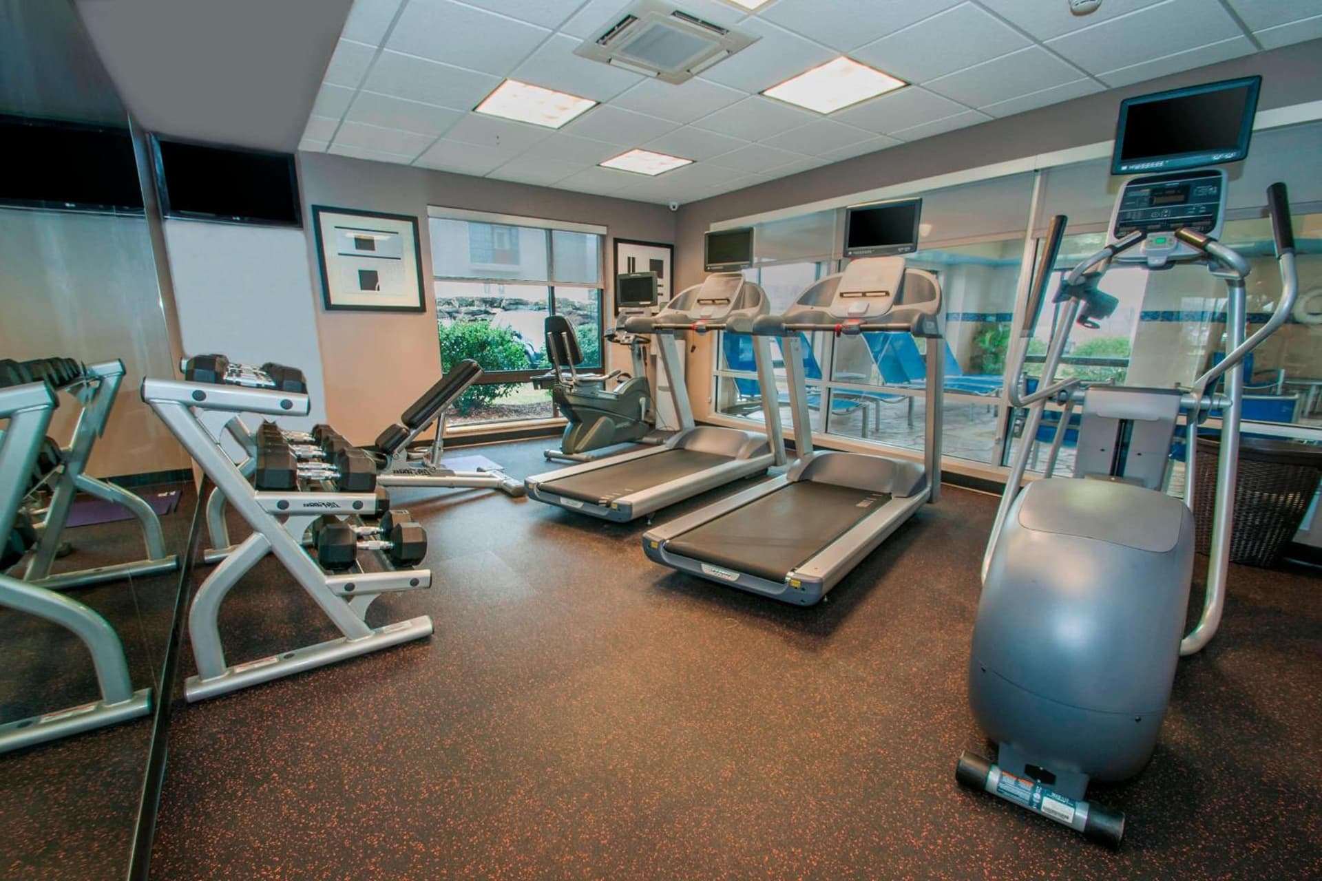 TownePlace Suites by Marriott Scranton Wilkes-Barre interior in Moosic, PA — gallery photo 2