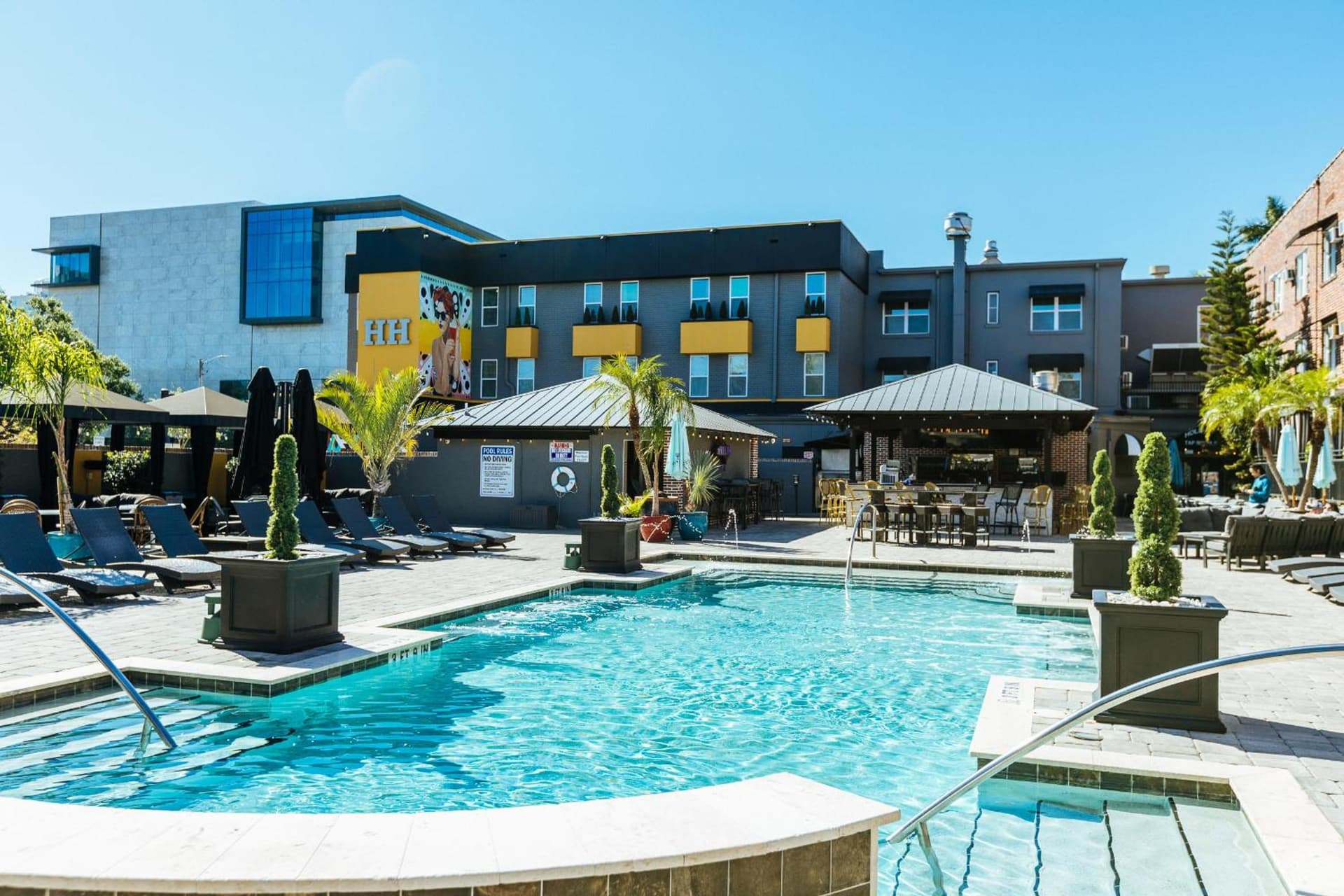Hollander Hotel - Downtown St. Petersburg property views in St Petersburg — gallery photo 3