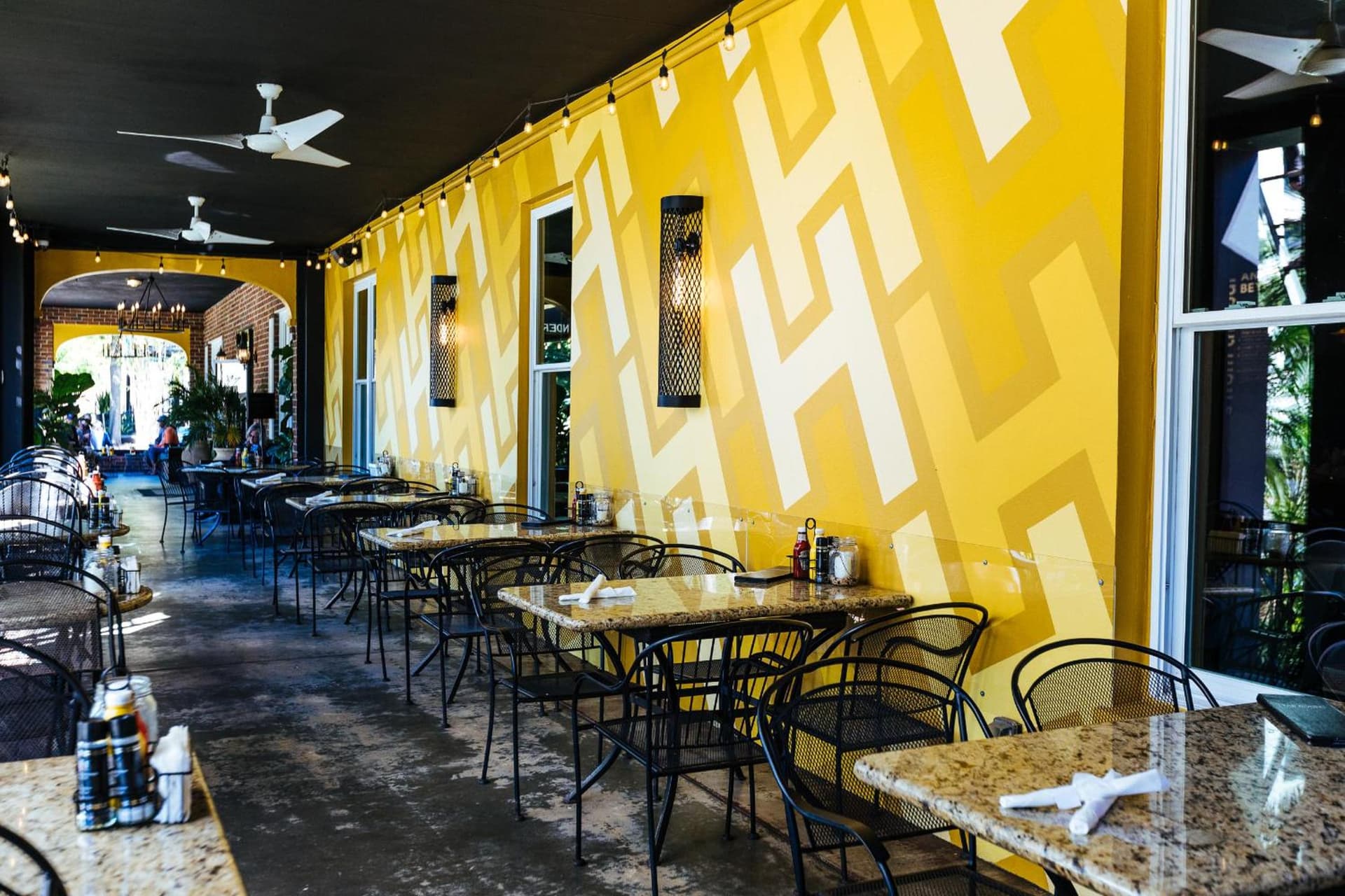 Hollander Hotel - Downtown St. Petersburg gallery photo in St Petersburg — image 5