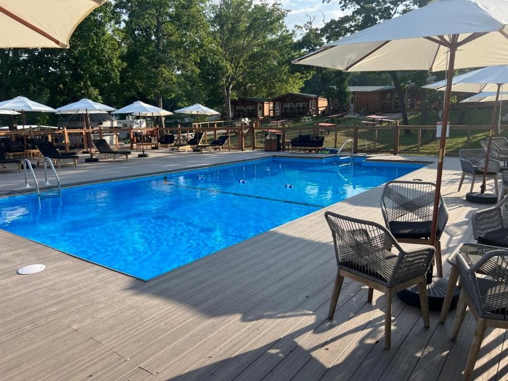 Buddy's Harbor interior in Lake Ozark, MO — gallery photo 2