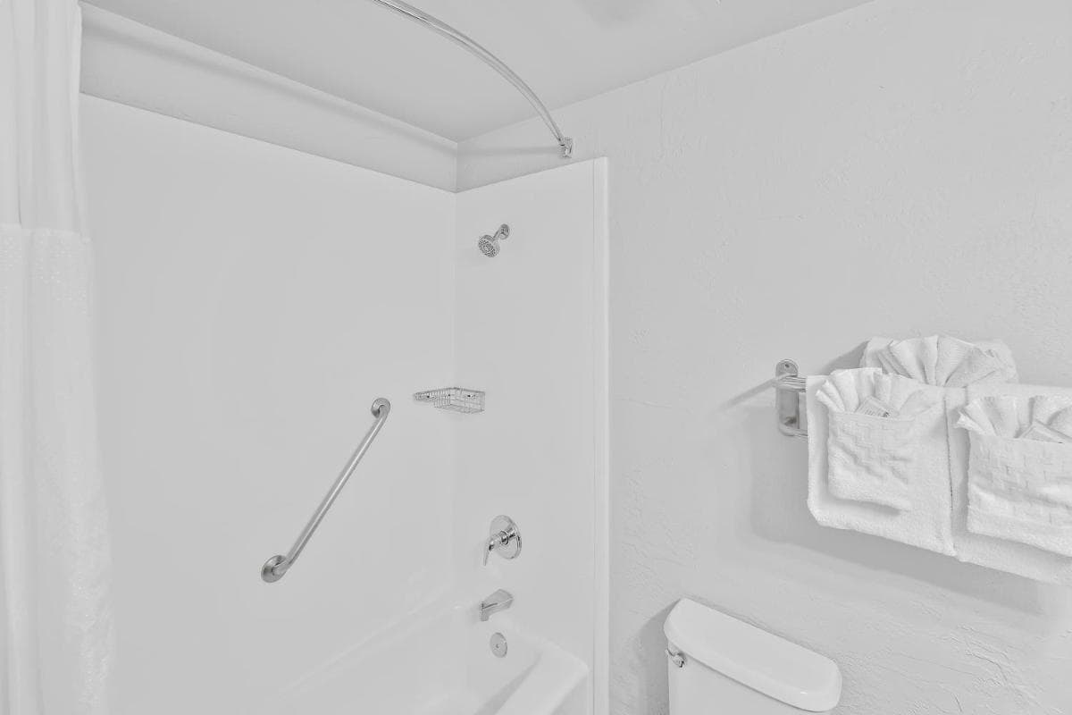 Best Western Wesley Inn & Suites gallery photo in Gig Harbor, WA — image 32
