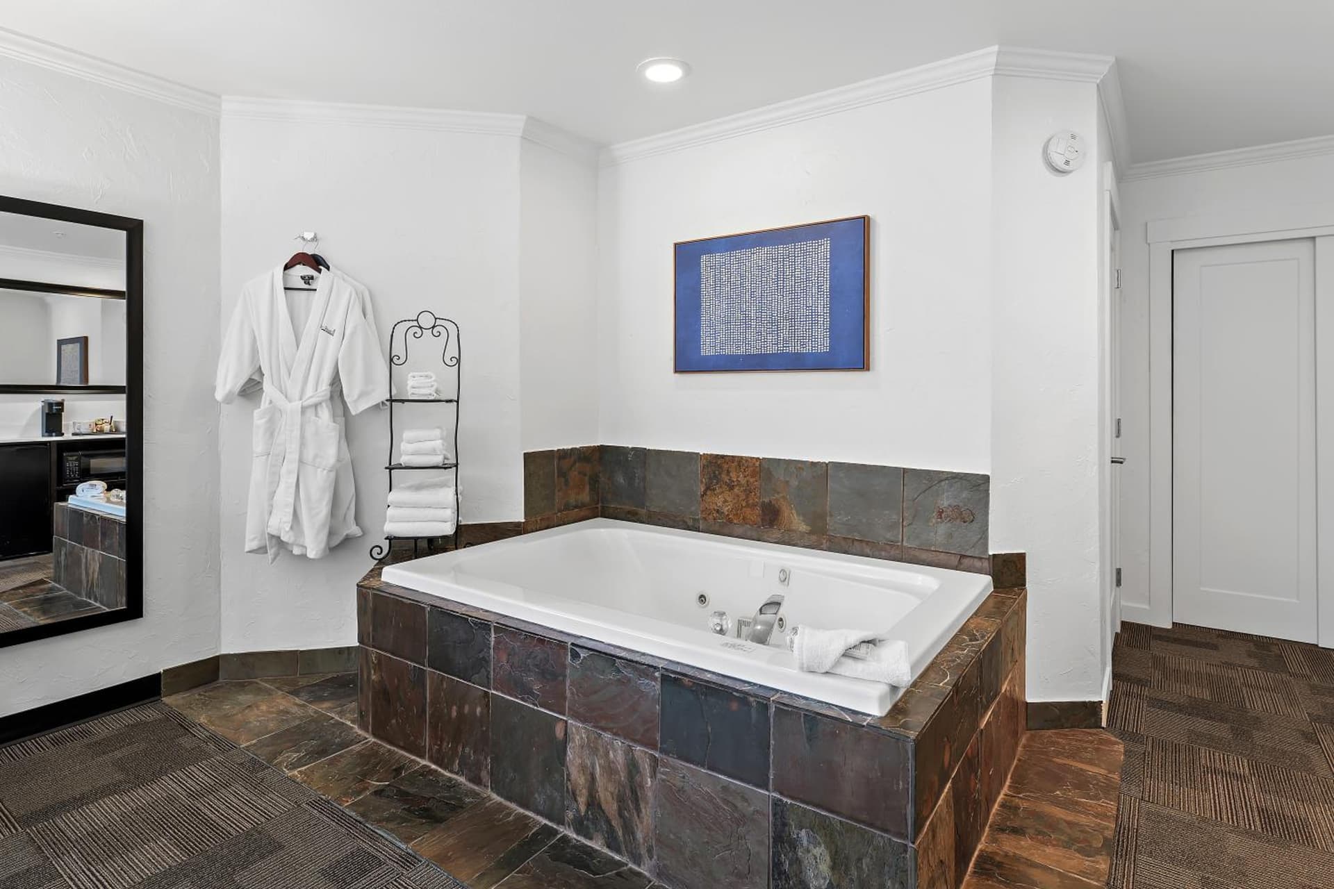 Best Western Wesley Inn & Suites gallery photo in Gig Harbor, WA — image 10