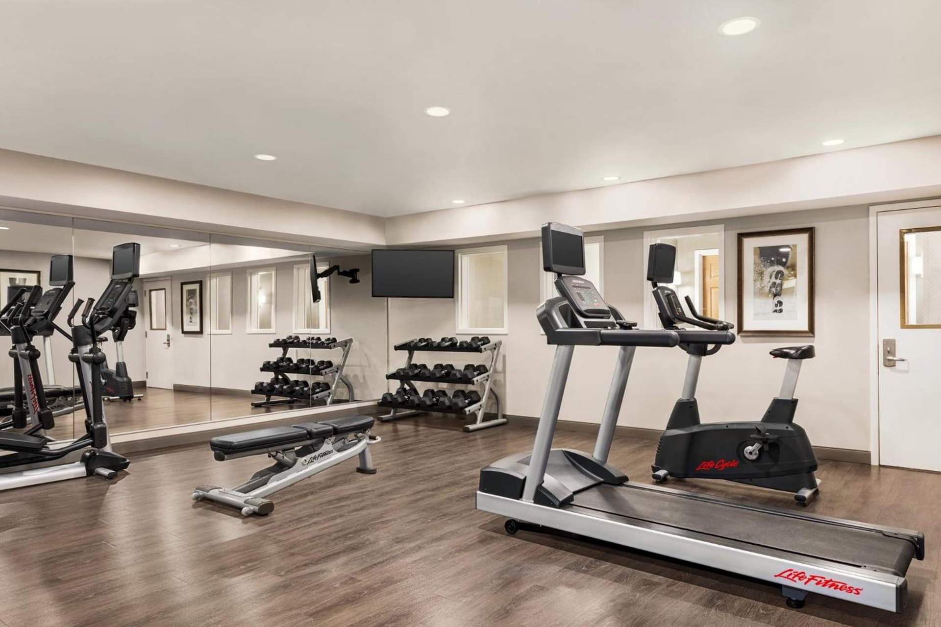 Staybridge Suites Fort Wayne by IHG gallery photo in Fort Wayne, IN — image 16