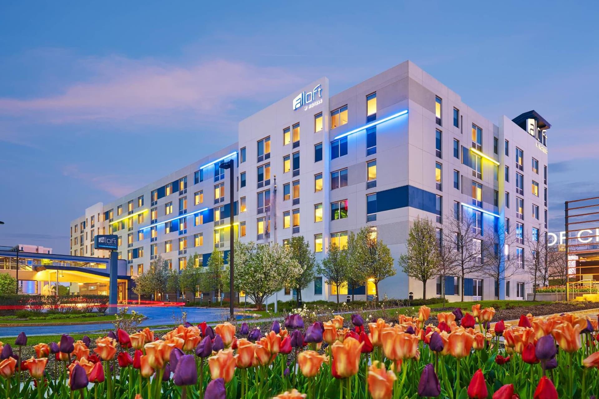 Aloft Chicago O'Hare exterior or lobby in Rosemont, IL — main listing photo