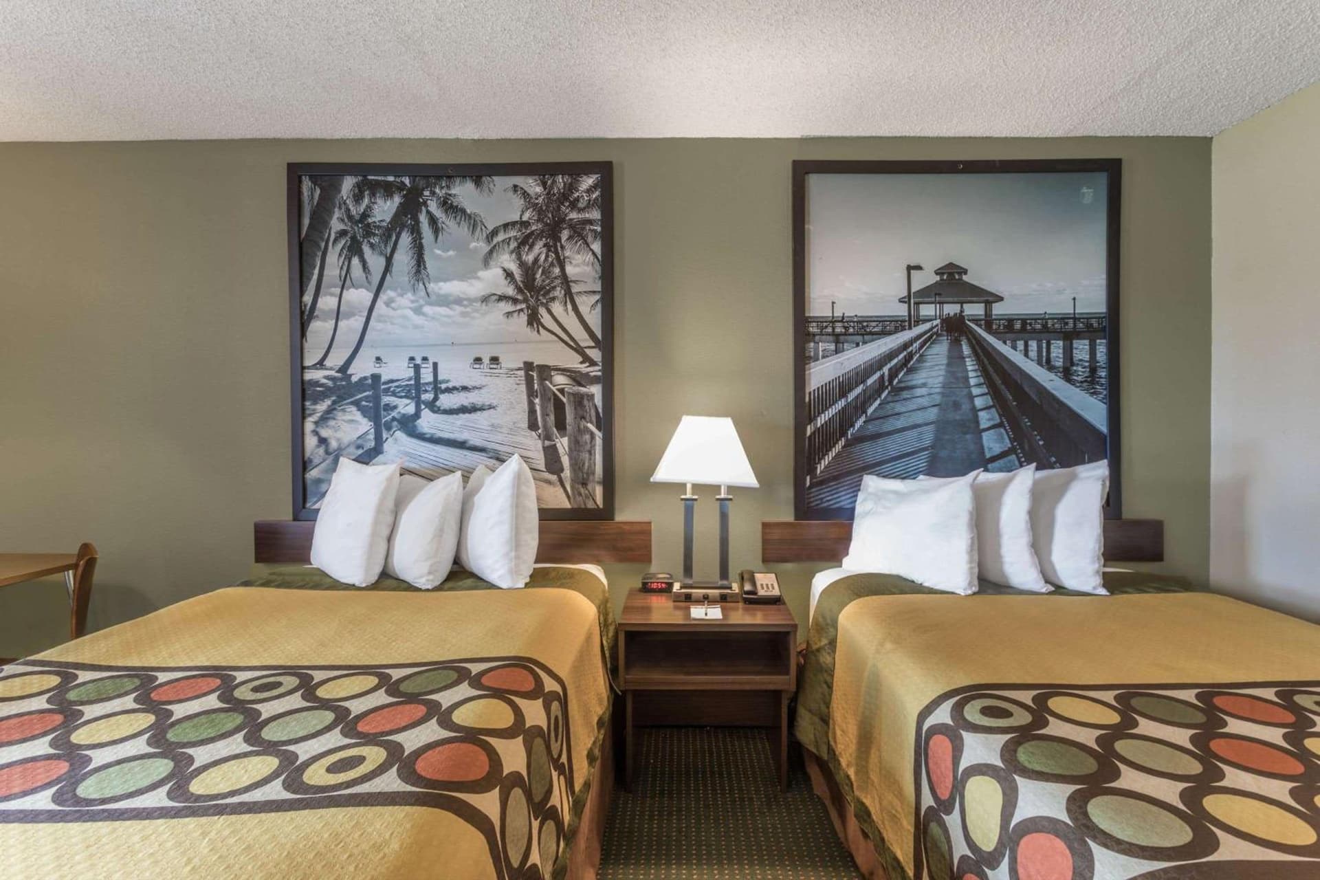 Super 8 by Wyndham Ocala I-75 gallery photo in Ocala, FL — image 54