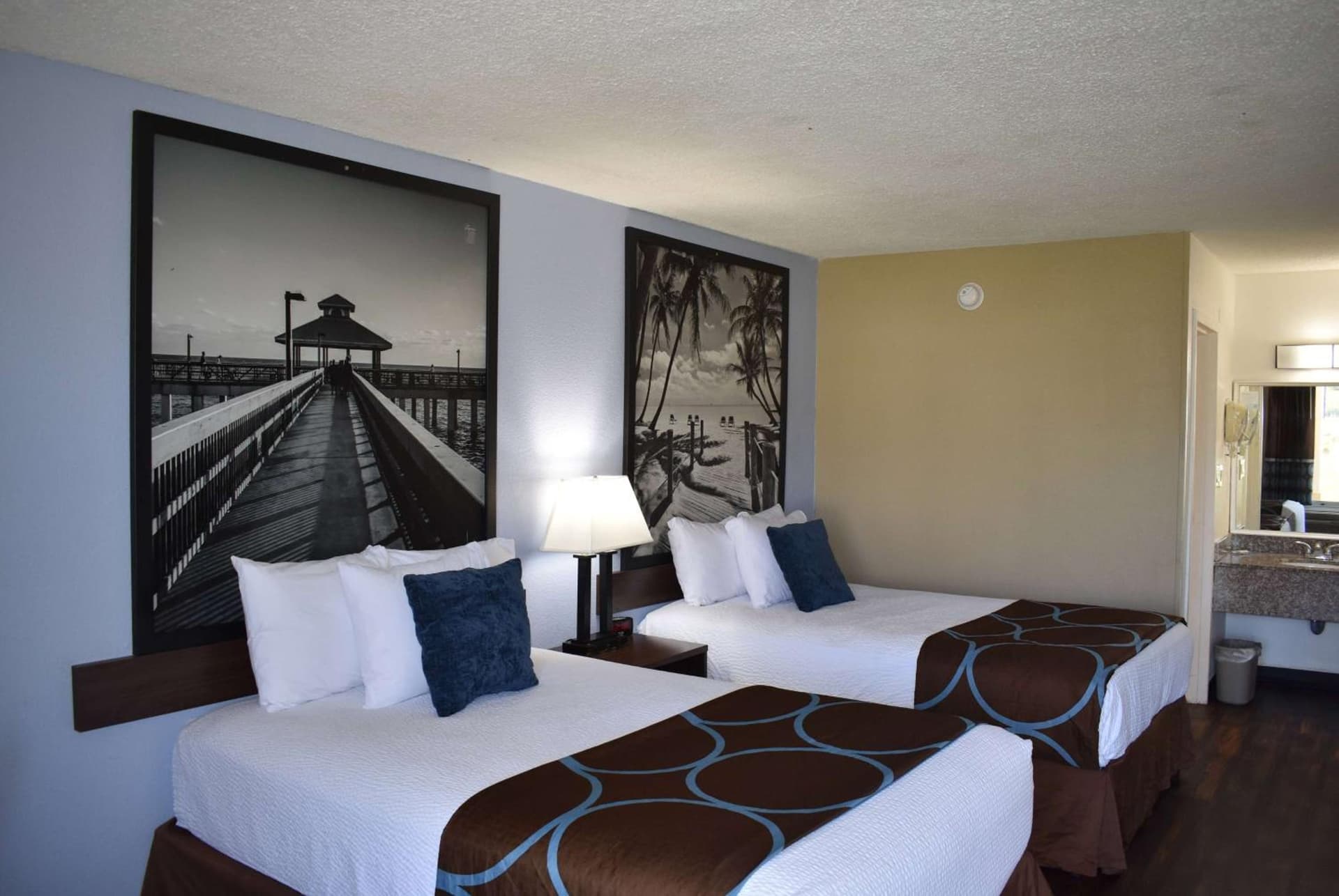 Super 8 by Wyndham Ocala I-75 gallery photo in Ocala, FL — image 44