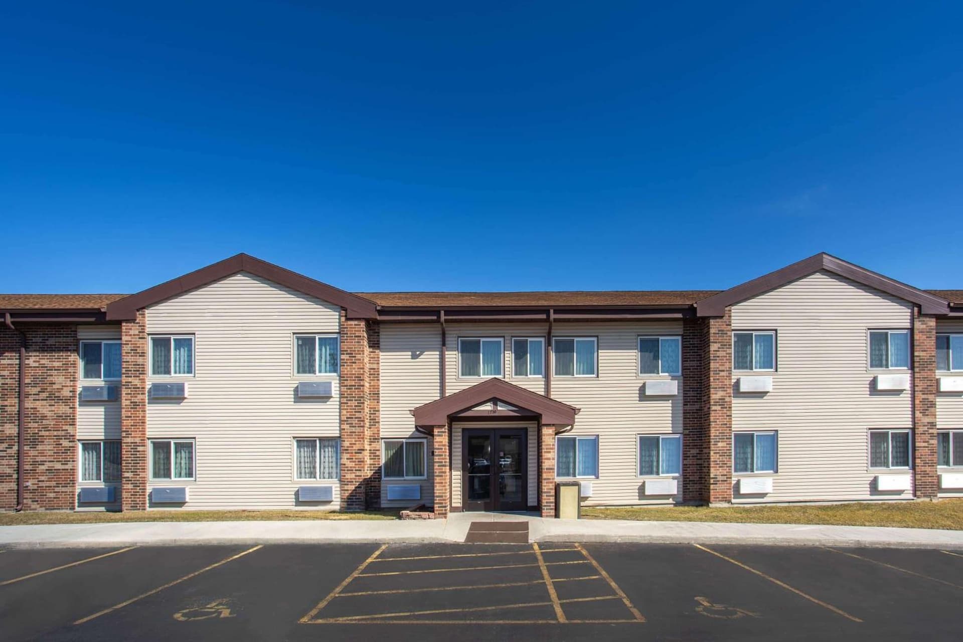 Baymont by Wyndham Joliet gallery photo in Joliet, IL — image 31