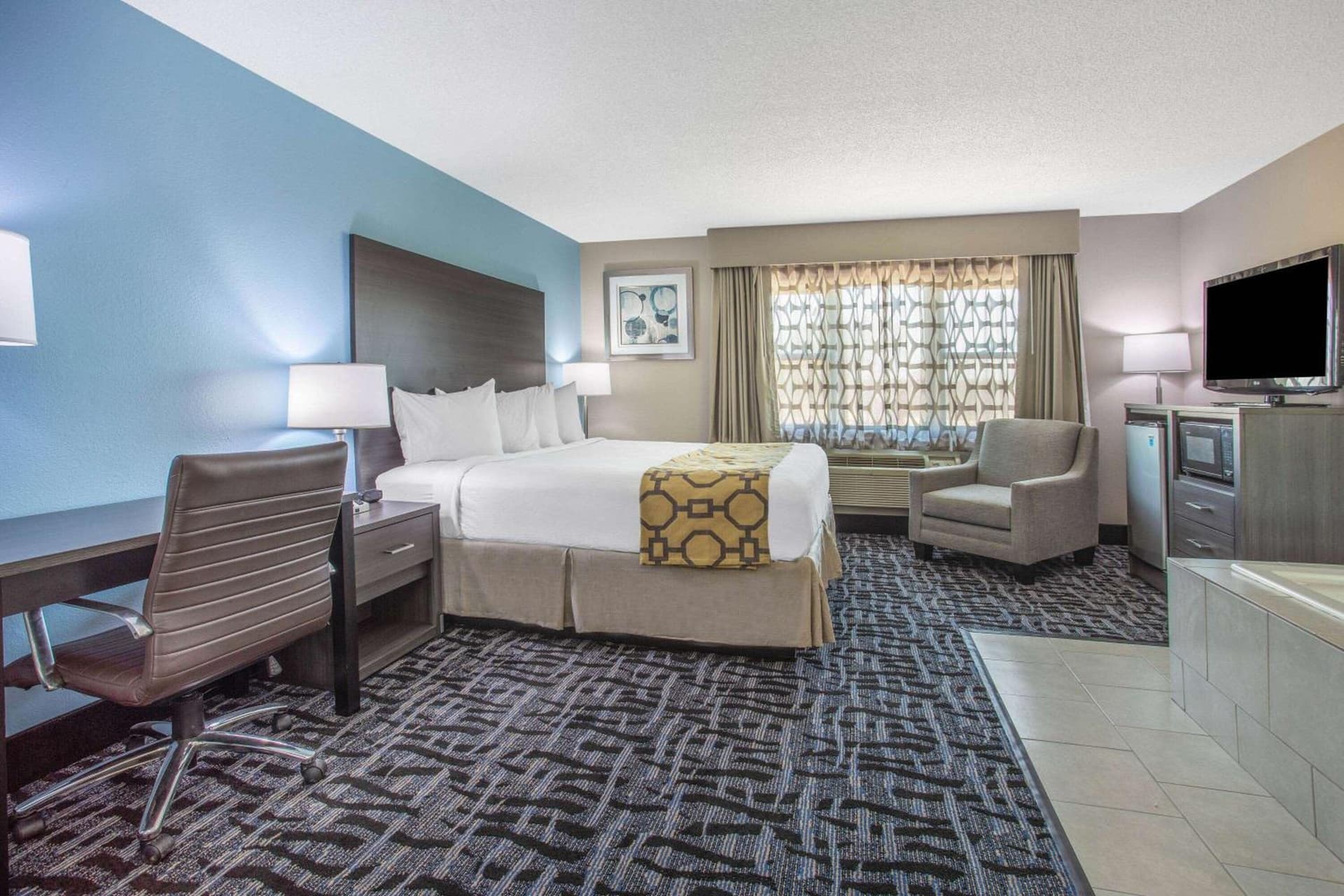 Baymont by Wyndham Joliet gallery photo in Joliet, IL — image 10