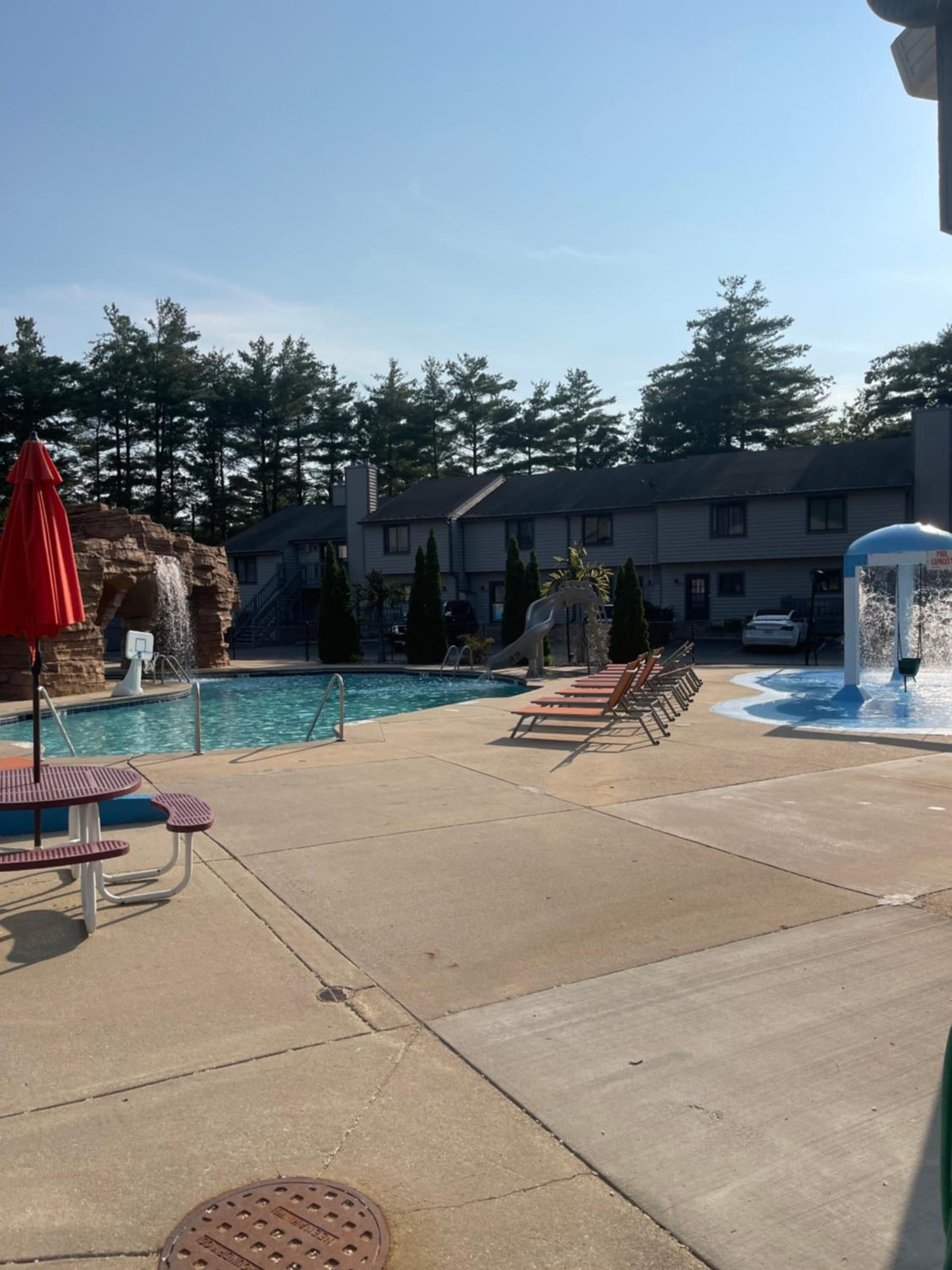 Caribbean Club Resort interior in Wisconsin Dells, WI — gallery photo 2