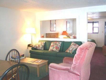 Lake Roy Beach Inn - Winter Haven gallery photo in Winter Haven, FL — image 25