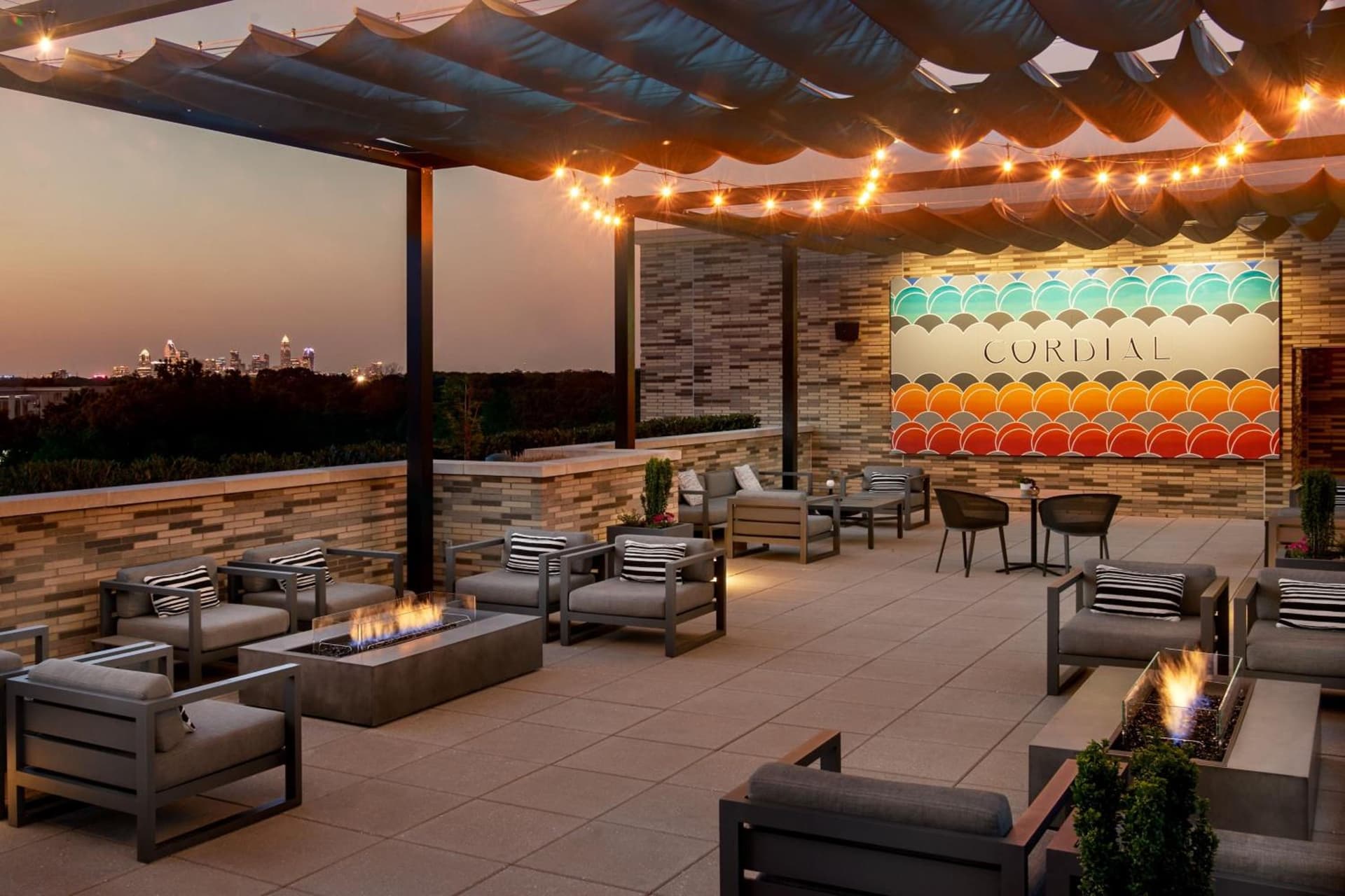 AC Hotel by Marriott Charlotte SouthPark gallery photo in Charlotte, NC — image 19