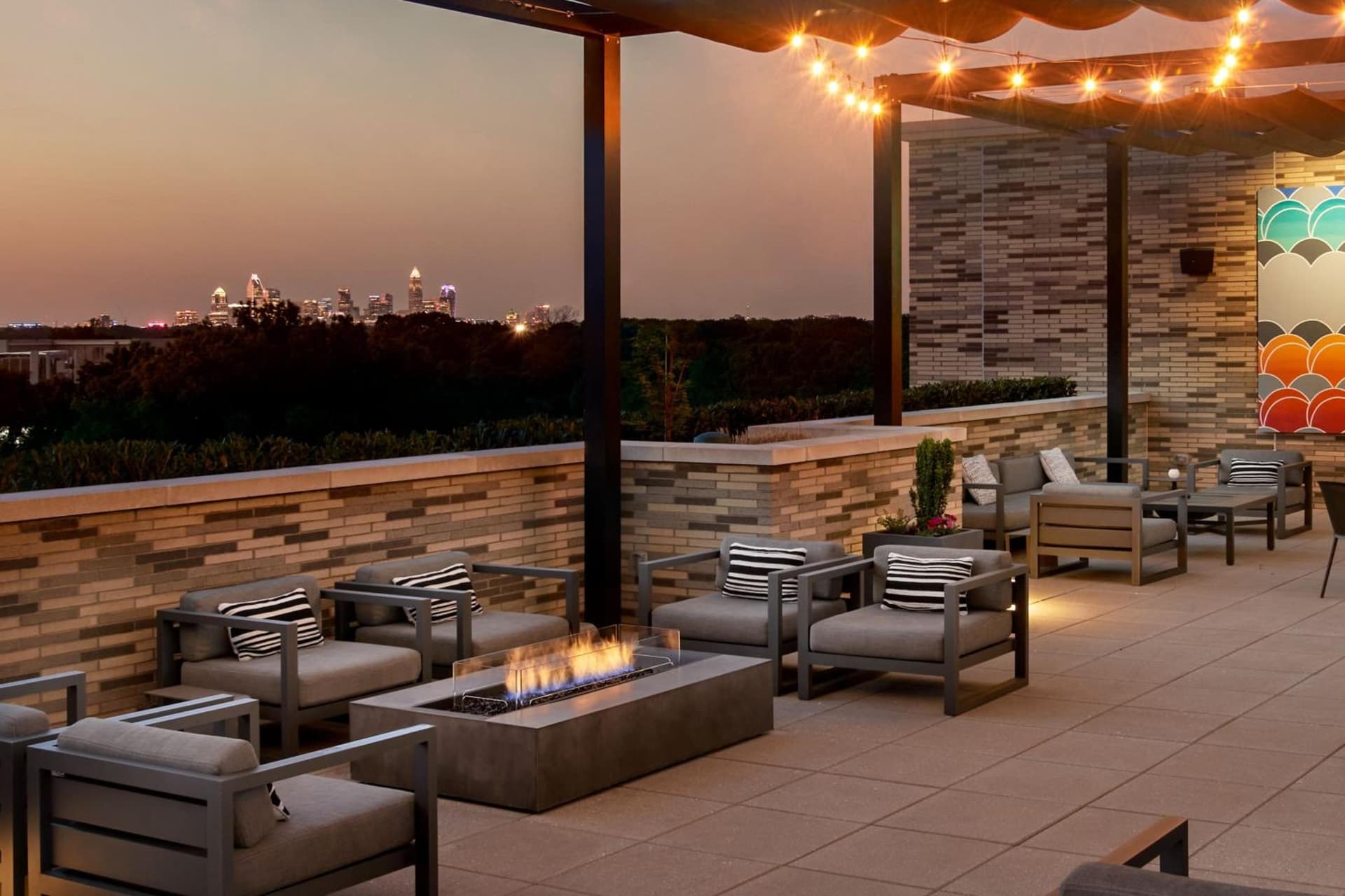 AC Hotel by Marriott Charlotte SouthPark gallery photo in Charlotte, NC — image 8