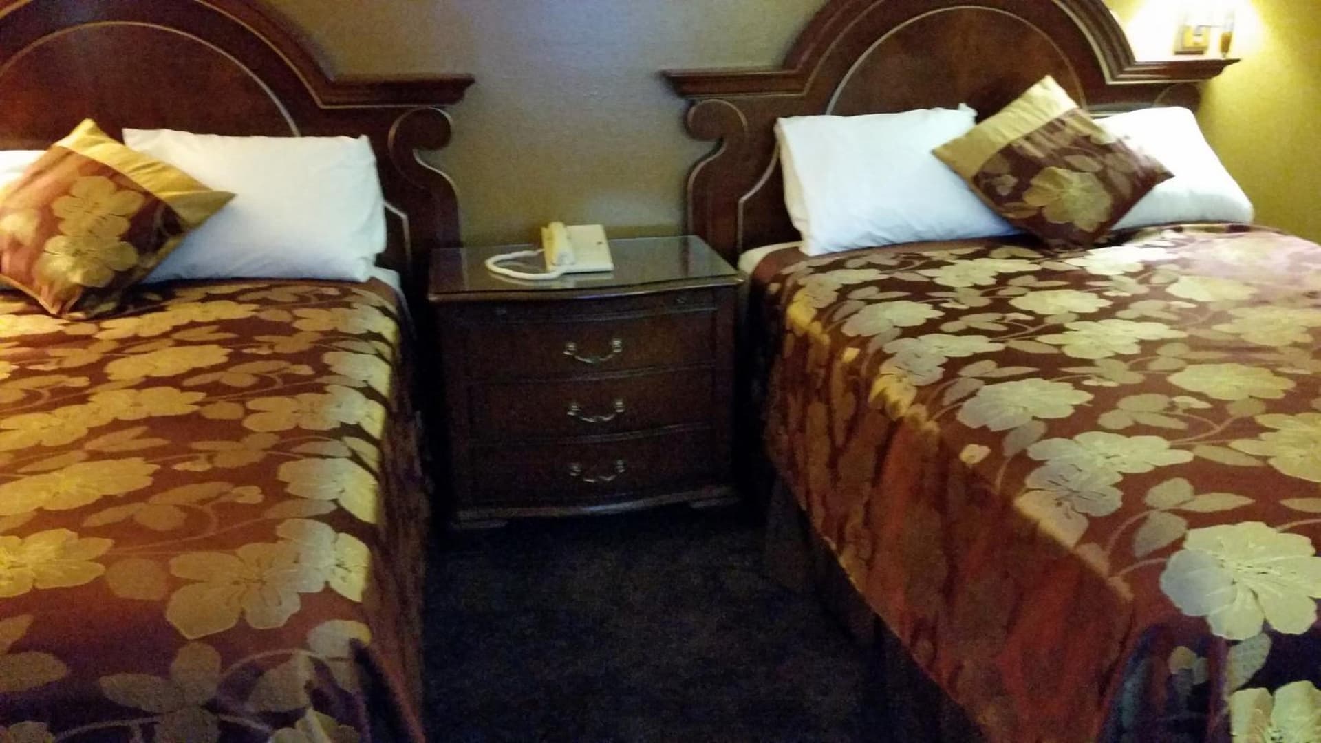 Redondo Beach Inn-LAX property views in Gardena, CA — gallery photo 3