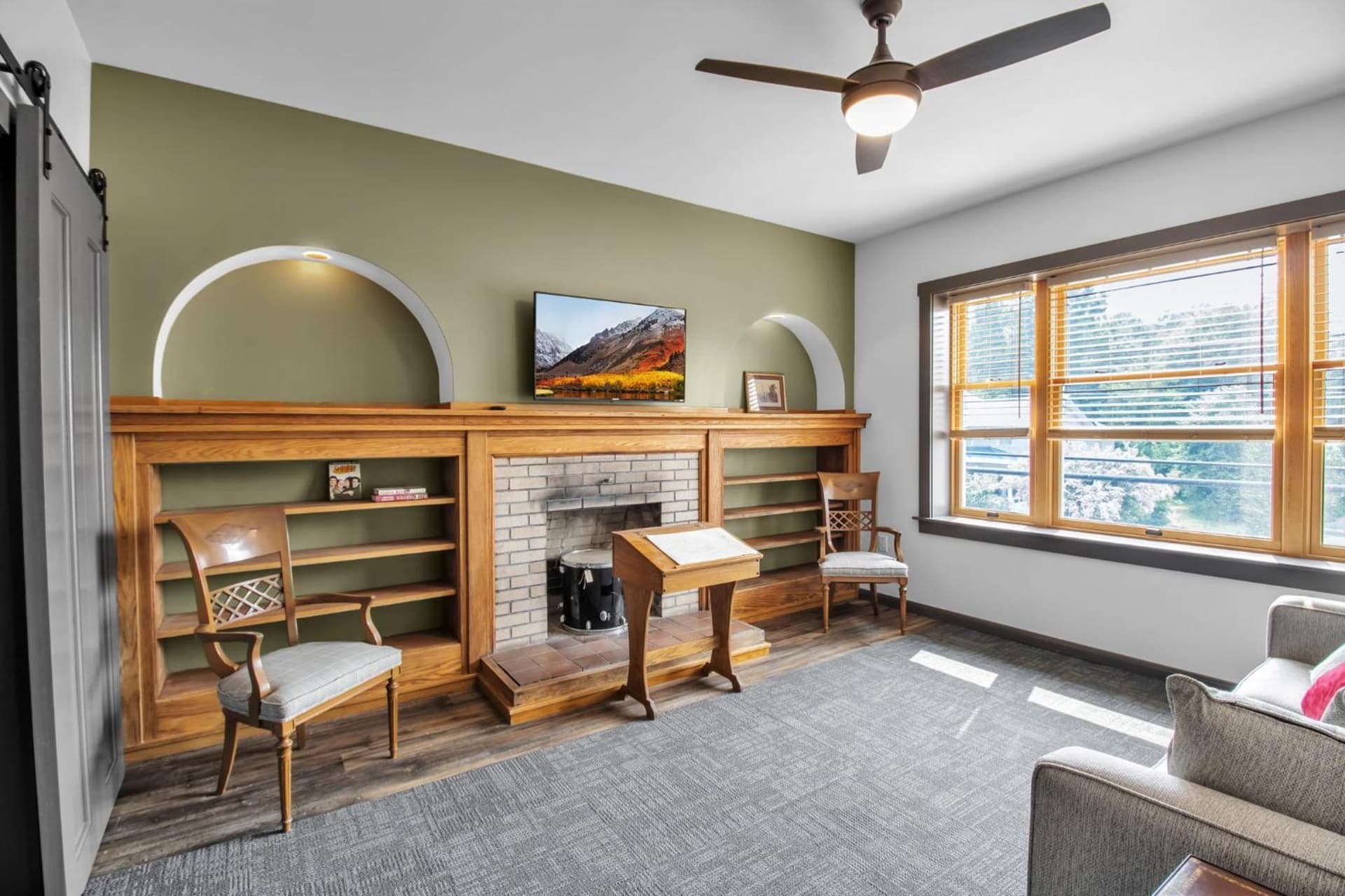 Webber Hotel featured exterior or lobby in Lyndonville, NY — similar hotel